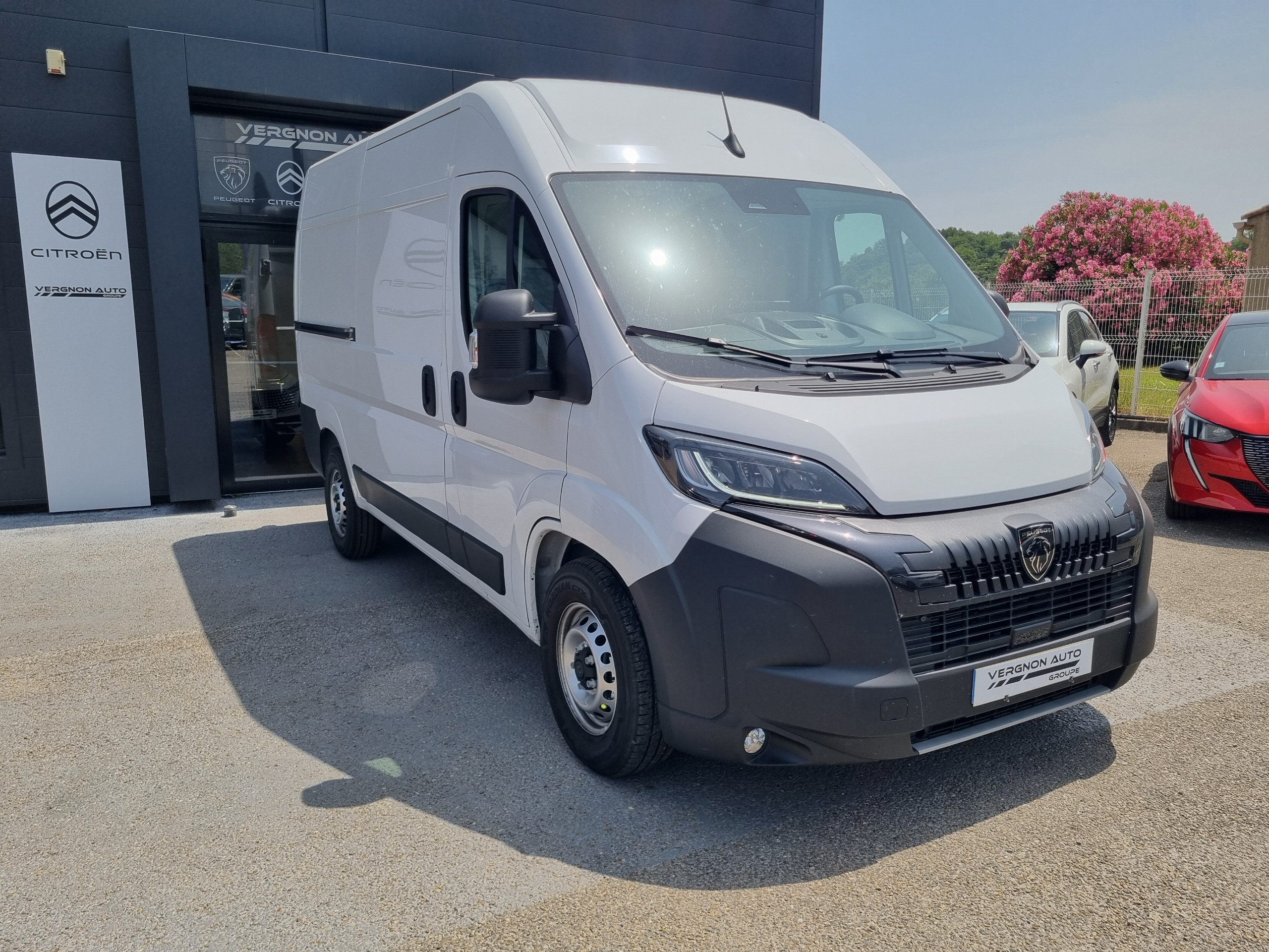 Peugeot Boxer  II 2.2 140 CH S&S BVA8 3.5T L2H2 groupe Vergnon