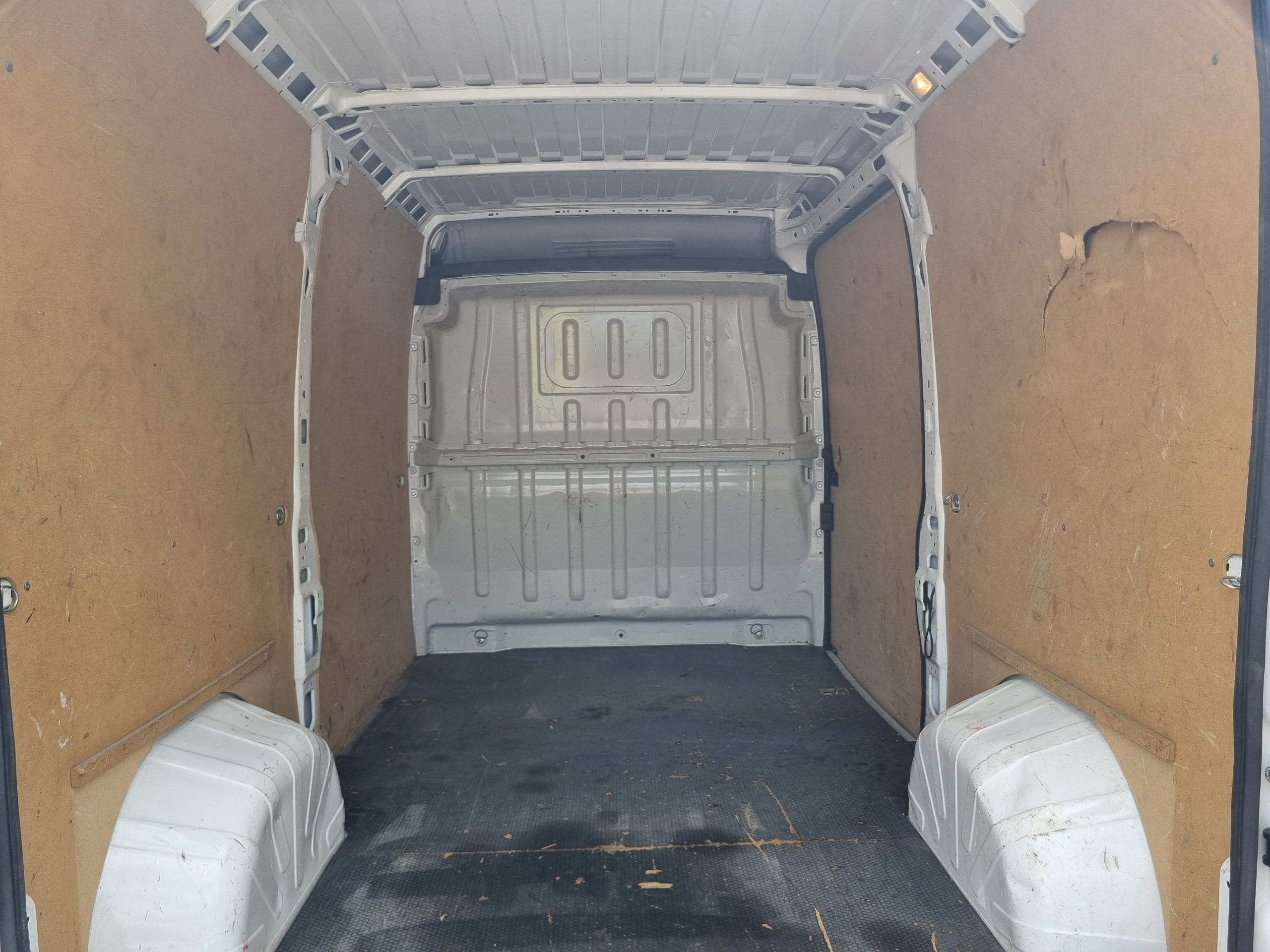 Citroën Jumper  II 33 L2H2 BlueHDi 140 S&S BVM6 Driver groupe Vergnon