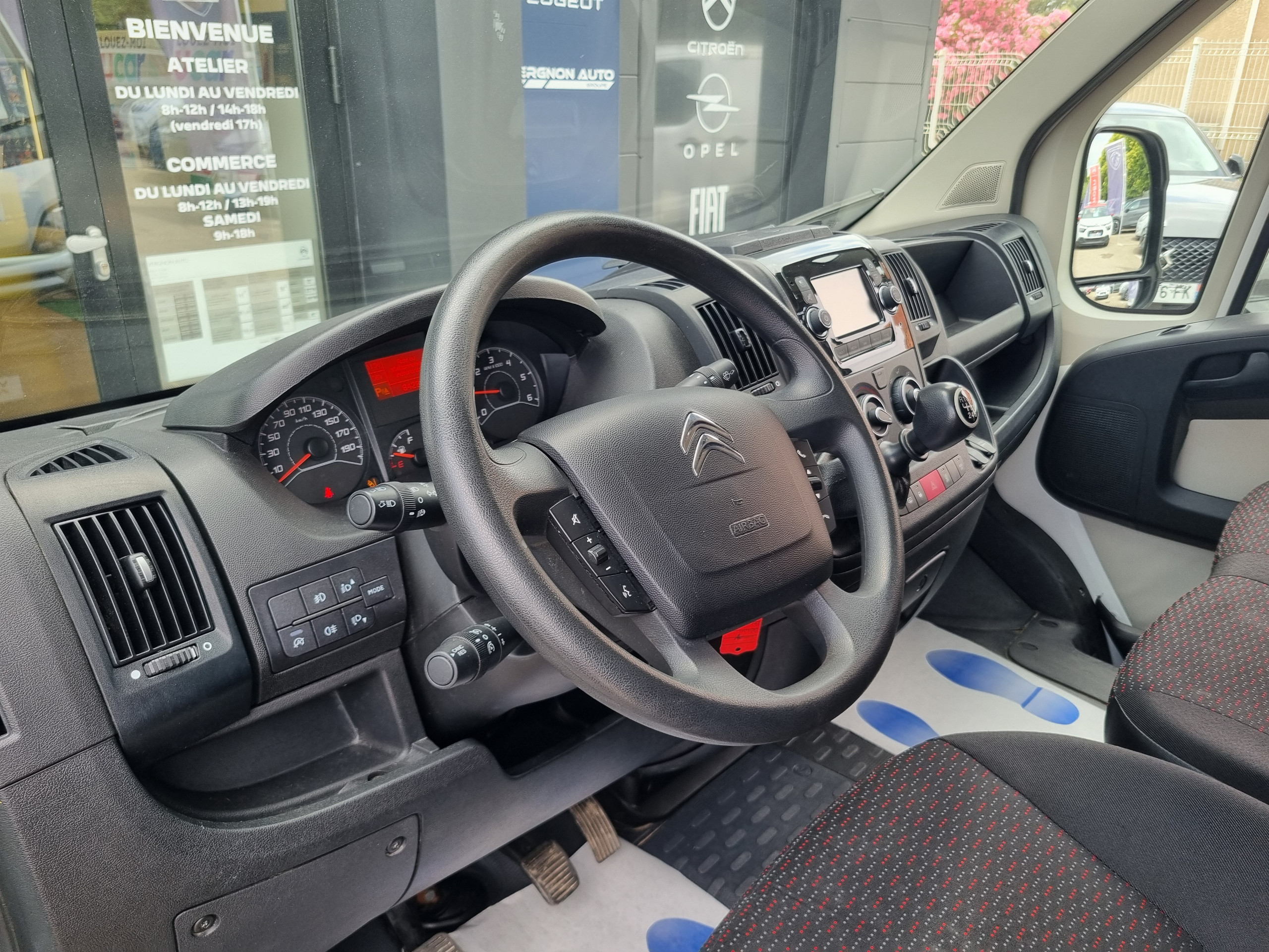 Citroën Jumper  II 33 L2H2 BlueHDi 140 S&S BVM6 Driver groupe Vergnon
