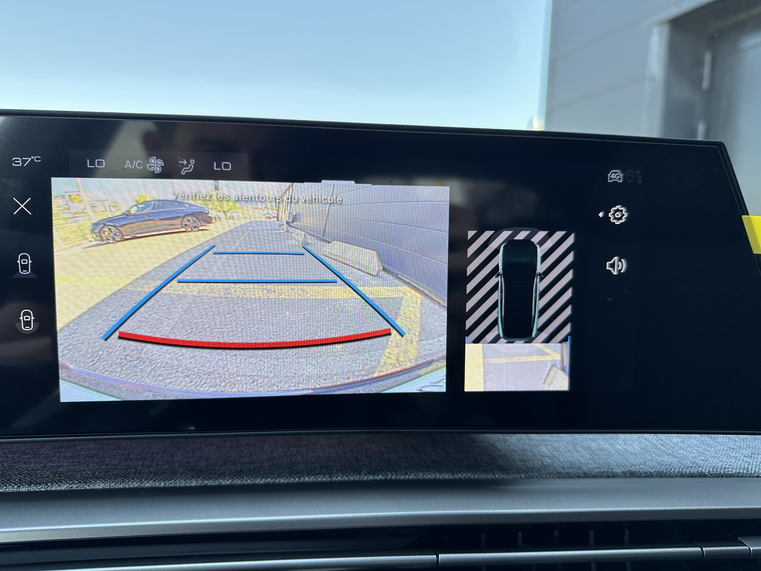 Peugeot e-3008  III Electrique 210 ch Batterie 73 kWh GT groupe Vergnon