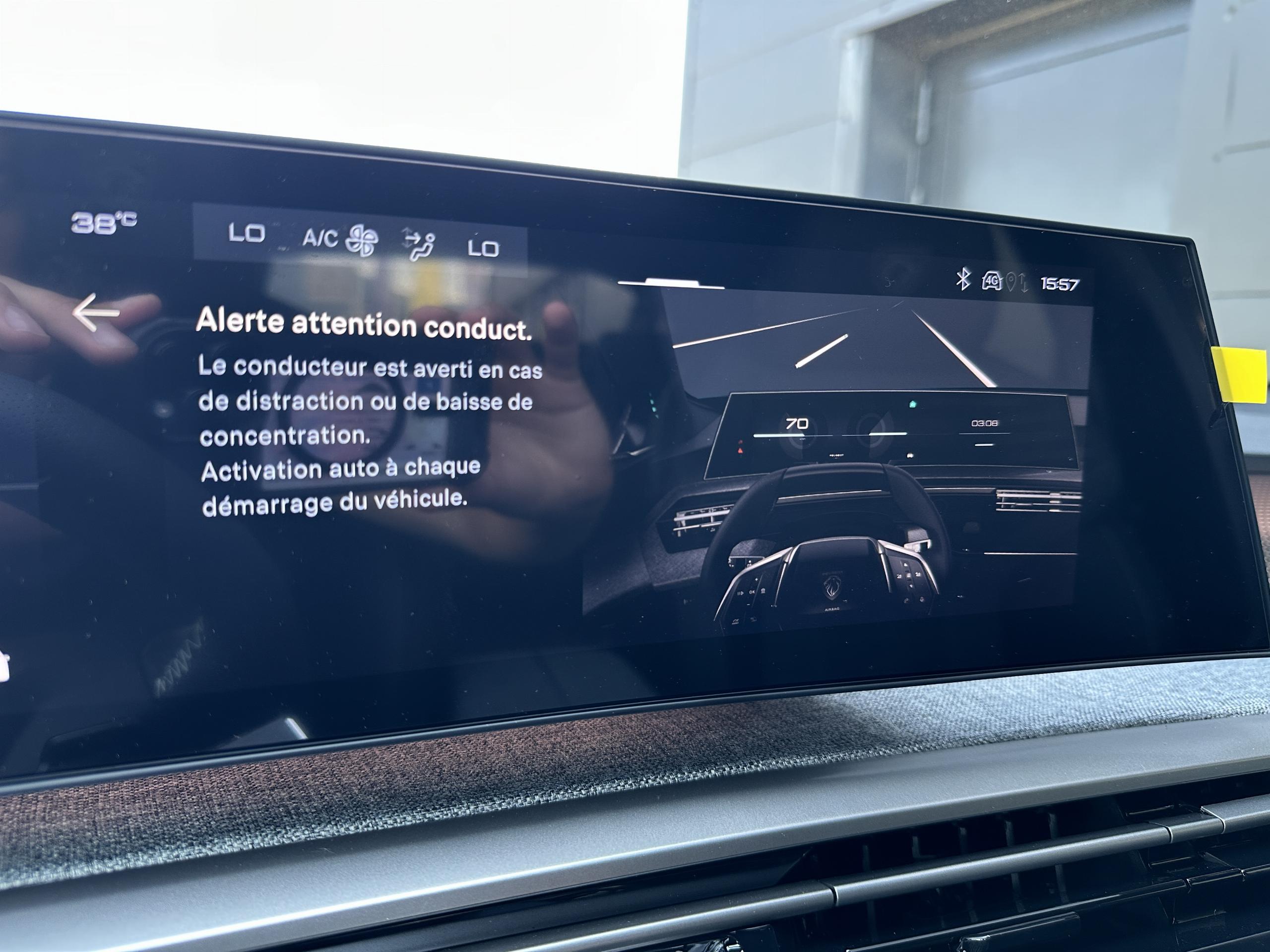 Peugeot e-3008  III Electrique 210 ch Batterie 73 kWh GT groupe Vergnon