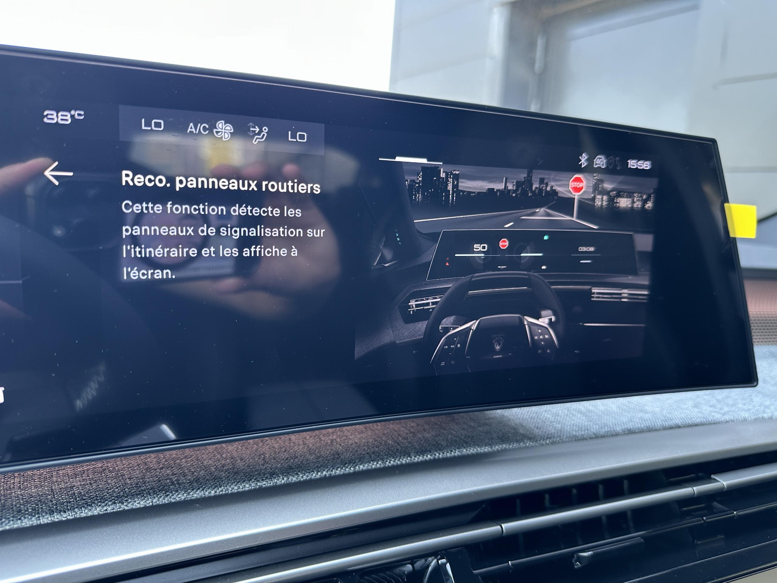 Peugeot e-3008  III Electrique 210 ch Batterie 73 kWh GT groupe Vergnon