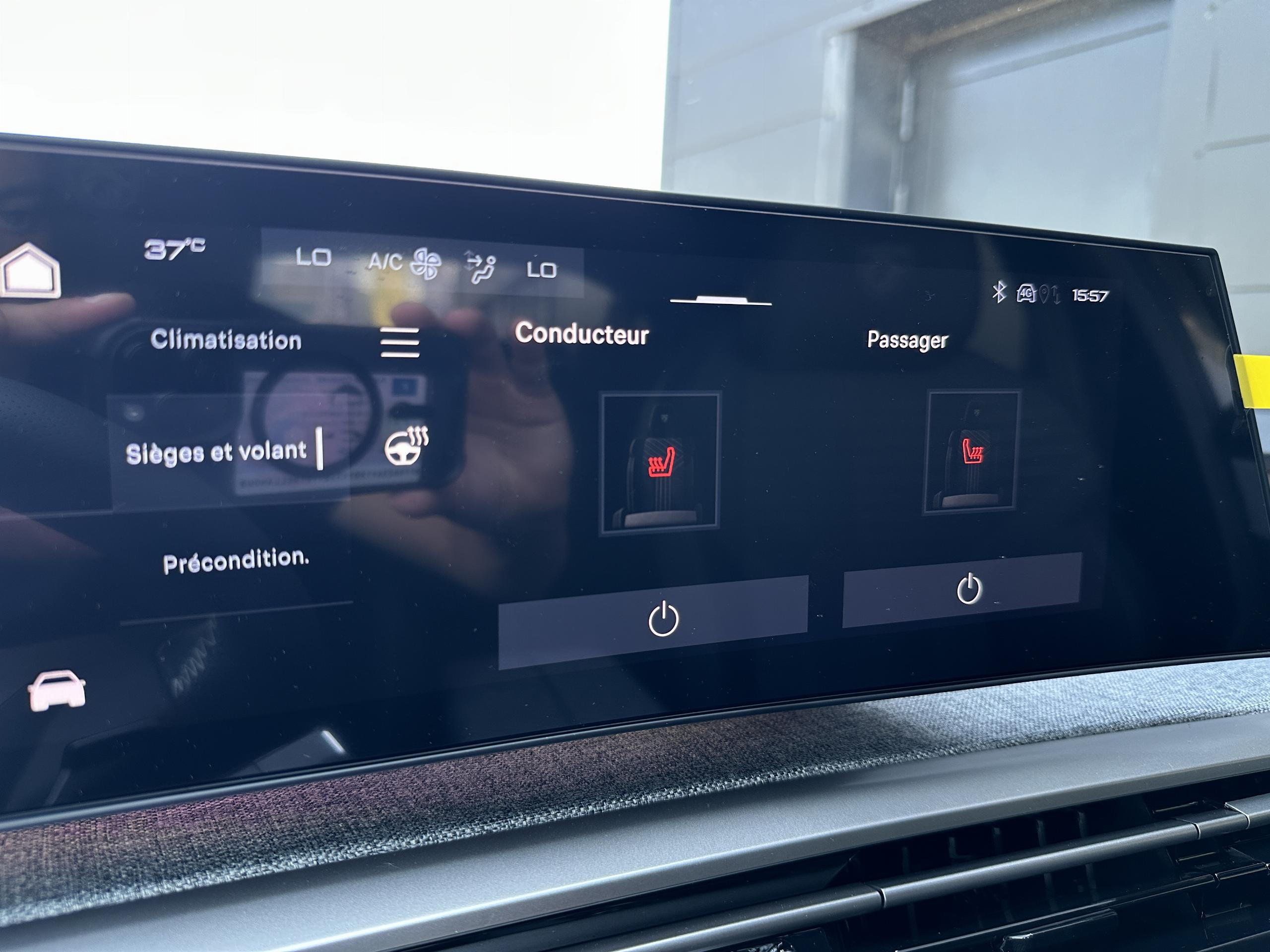 Peugeot e-3008  III Electrique 210 ch Batterie 73 kWh GT groupe Vergnon