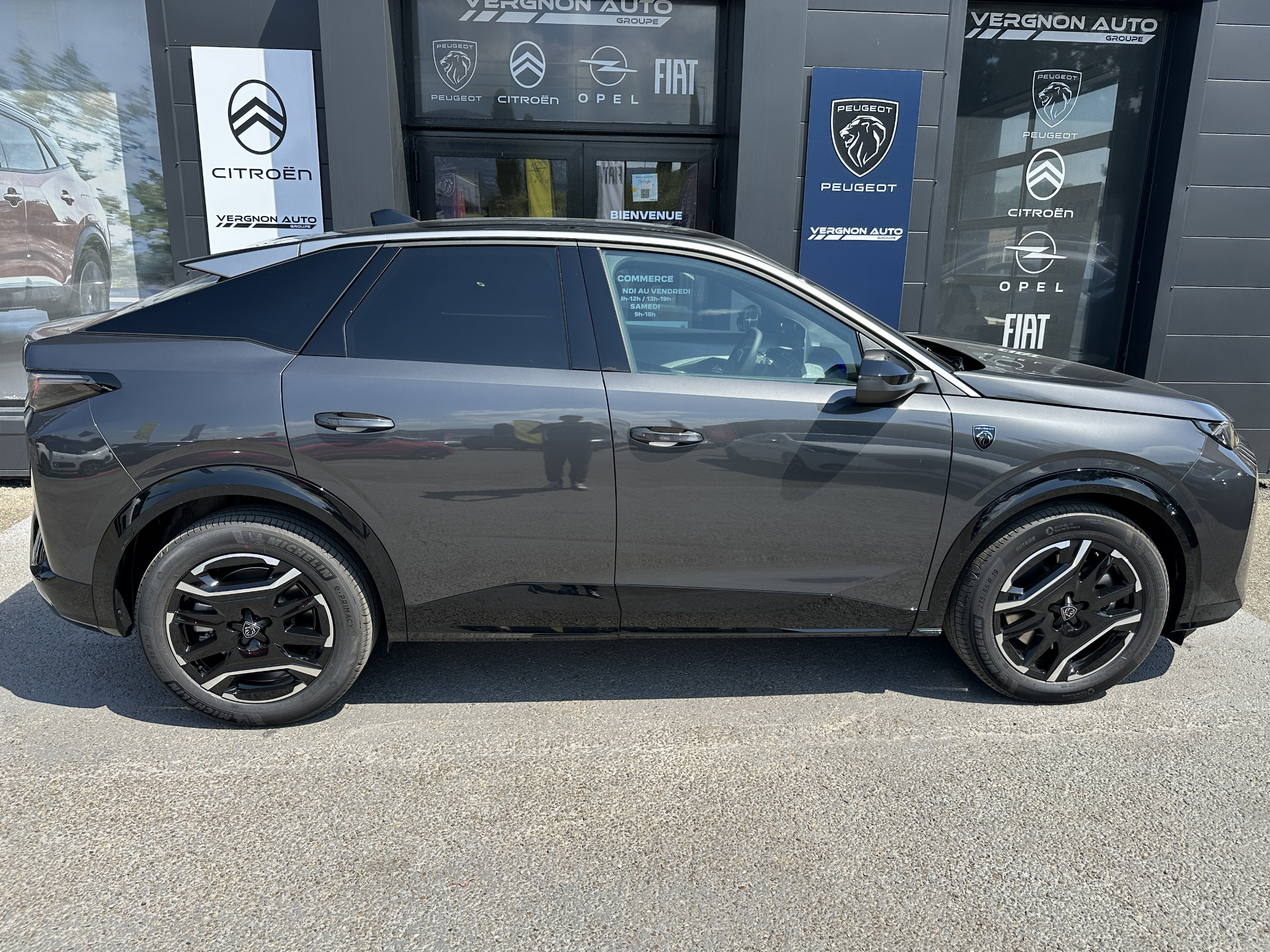 Peugeot e-3008  III Electrique 210 ch Batterie 73 kWh GT groupe Vergnon