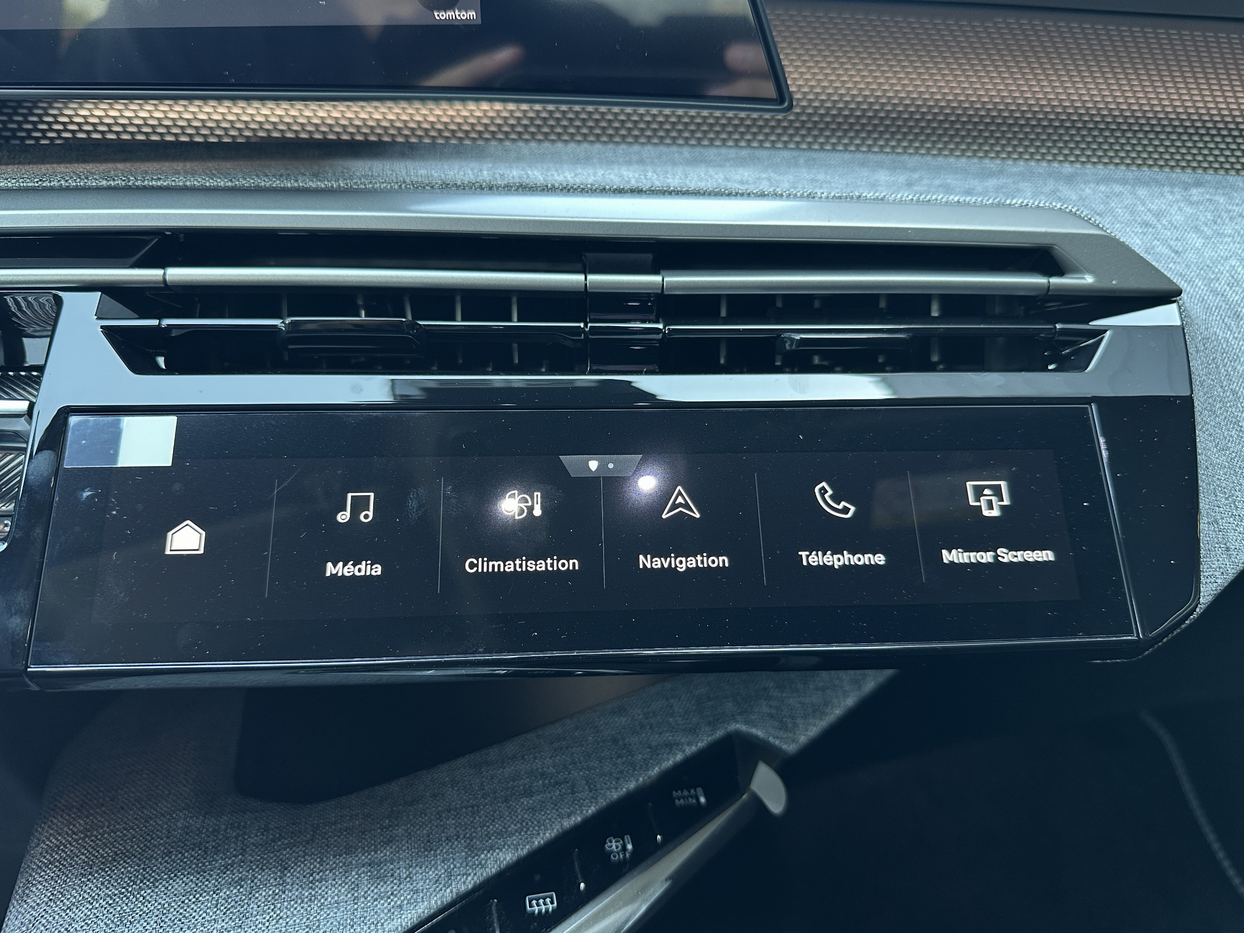 Peugeot e-3008  III Electrique 210 ch Batterie 73 kWh GT groupe Vergnon