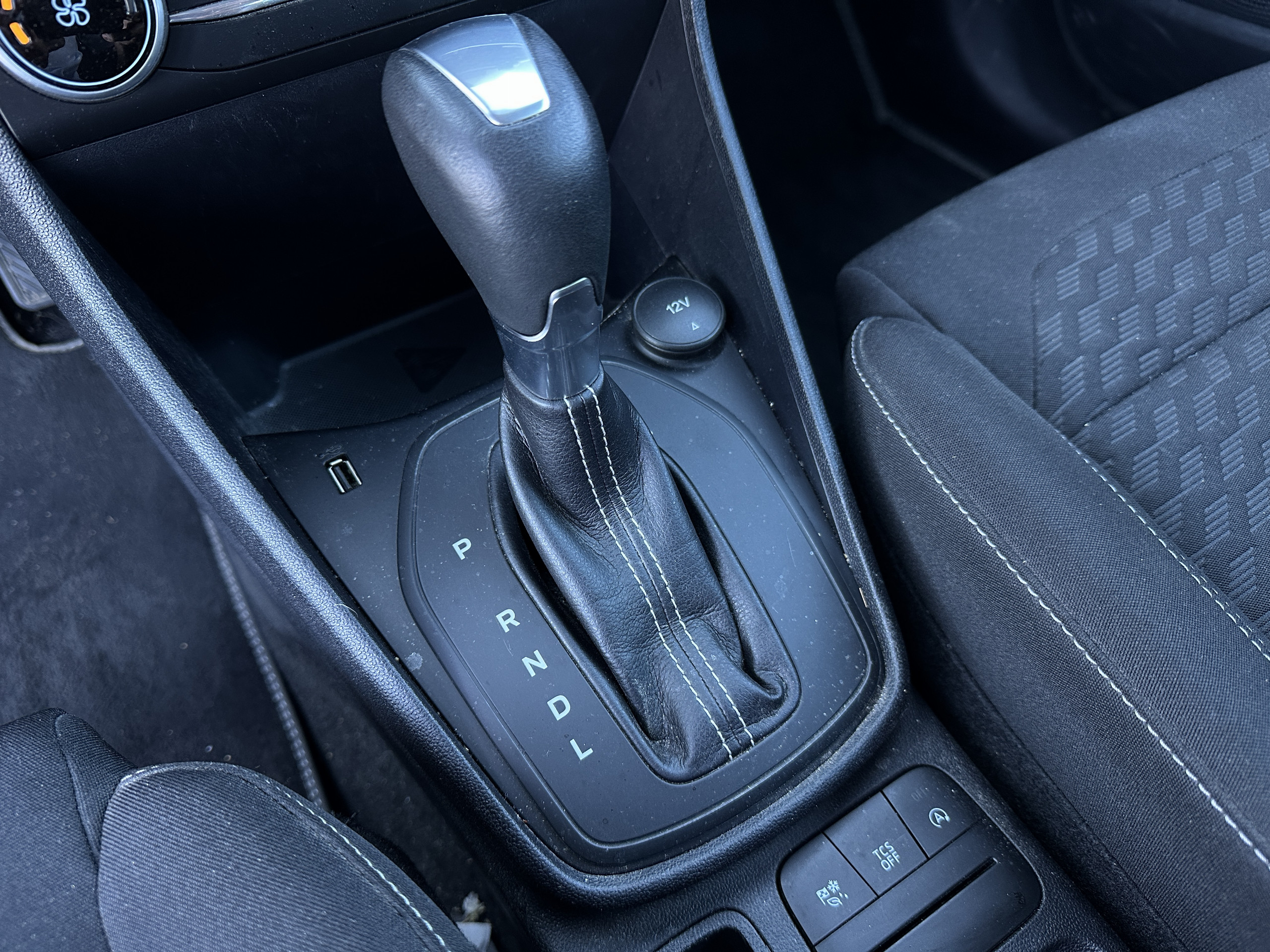 Ford Fiesta  VII 1.0 Hybrid 125ch Powershift TITANIUM BUS groupe Vergnon