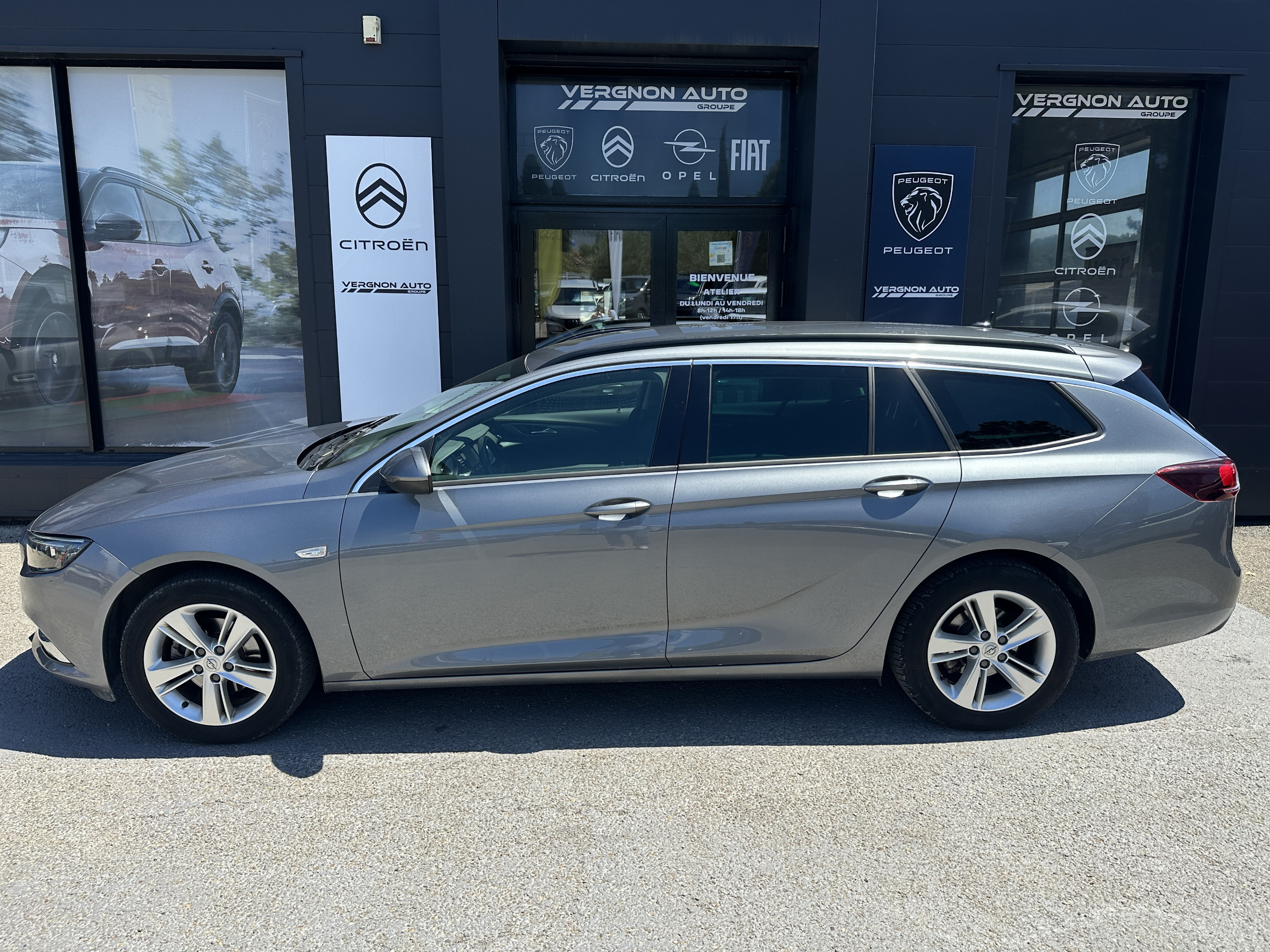 Opel Insignia Sports Tourer  II 1.6 Diesel 136ch auto ELEGANCE BUSINESS groupe Vergnon