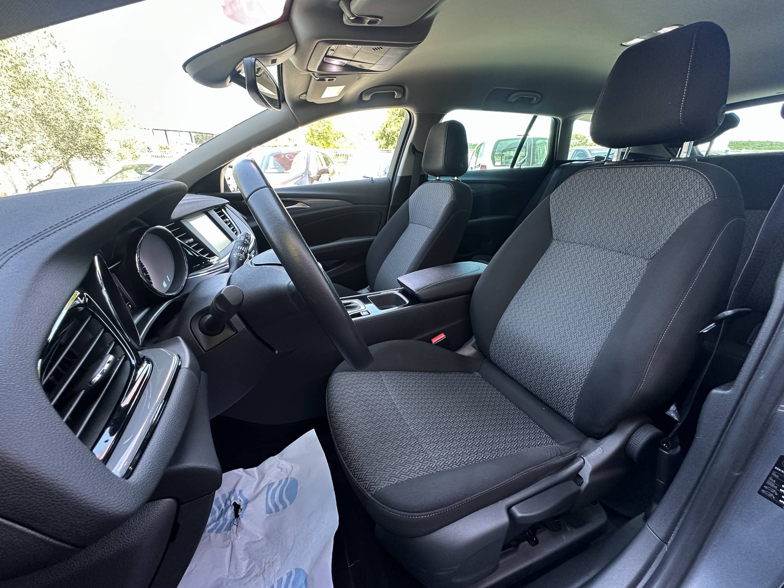 Opel Insignia Sports Tourer  II 1.6 Diesel 136ch auto ELEGANCE BUSINESS groupe Vergnon