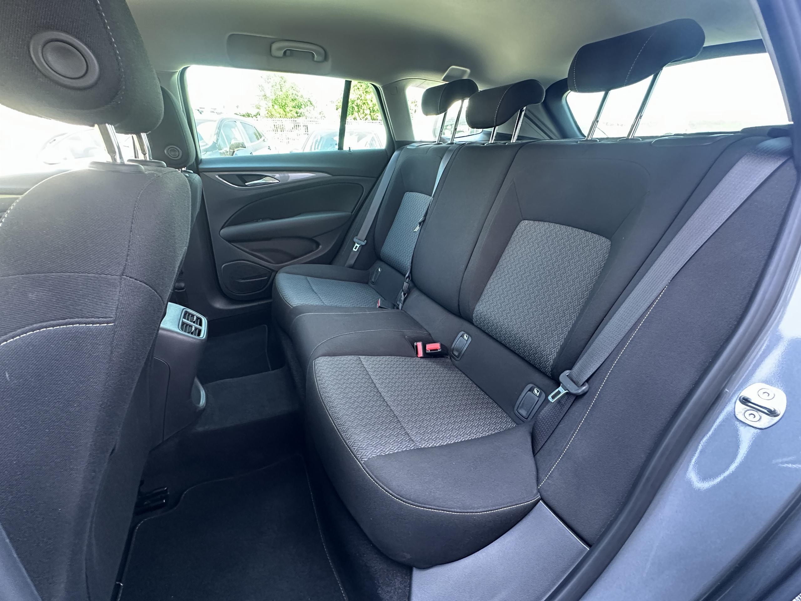 Opel Insignia Sports Tourer  II 1.6 Diesel 136ch auto ELEGANCE BUSINESS groupe Vergnon