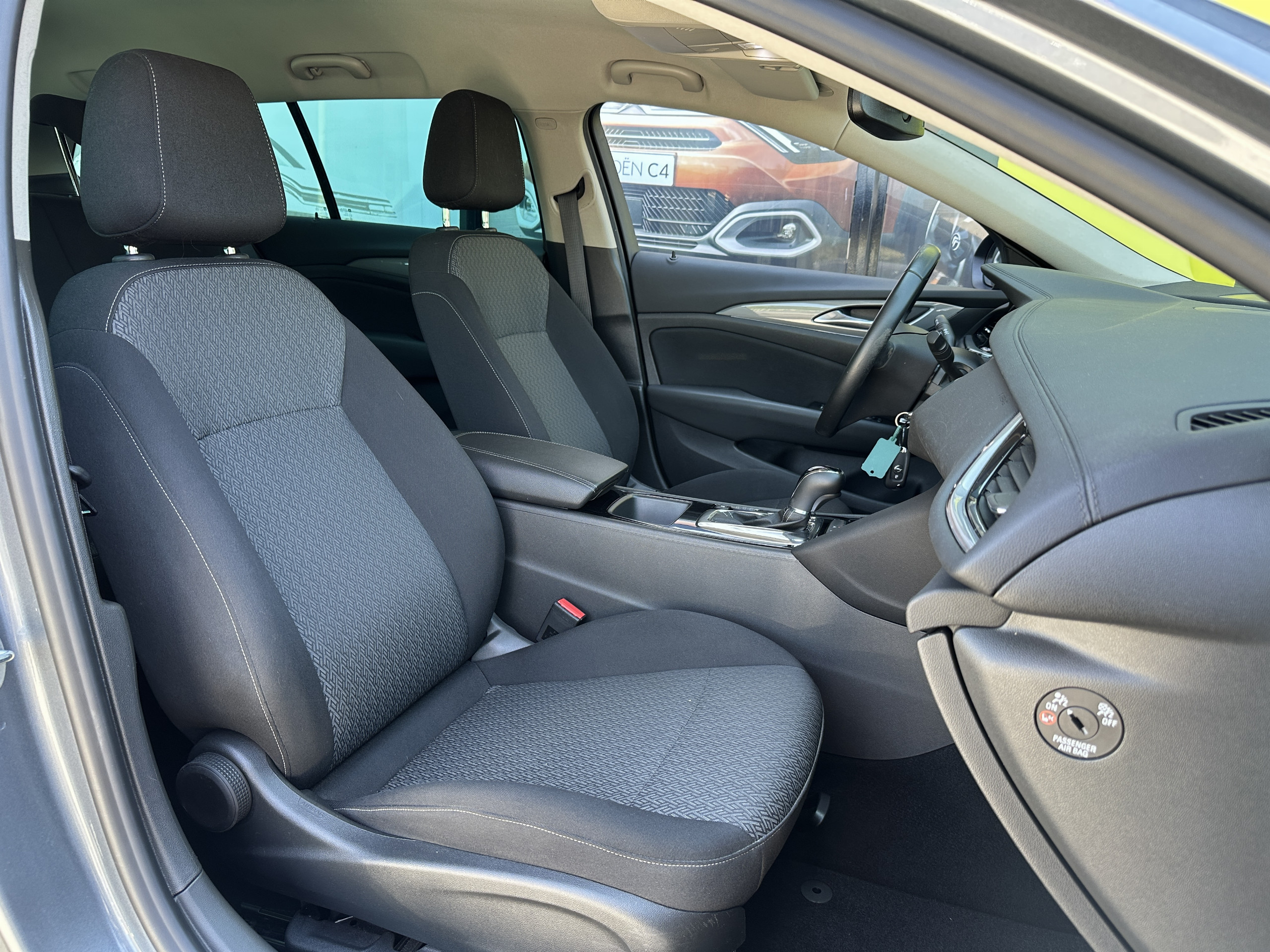 Opel Insignia Sports Tourer  II 1.6 Diesel 136ch auto ELEGANCE BUSINESS groupe Vergnon