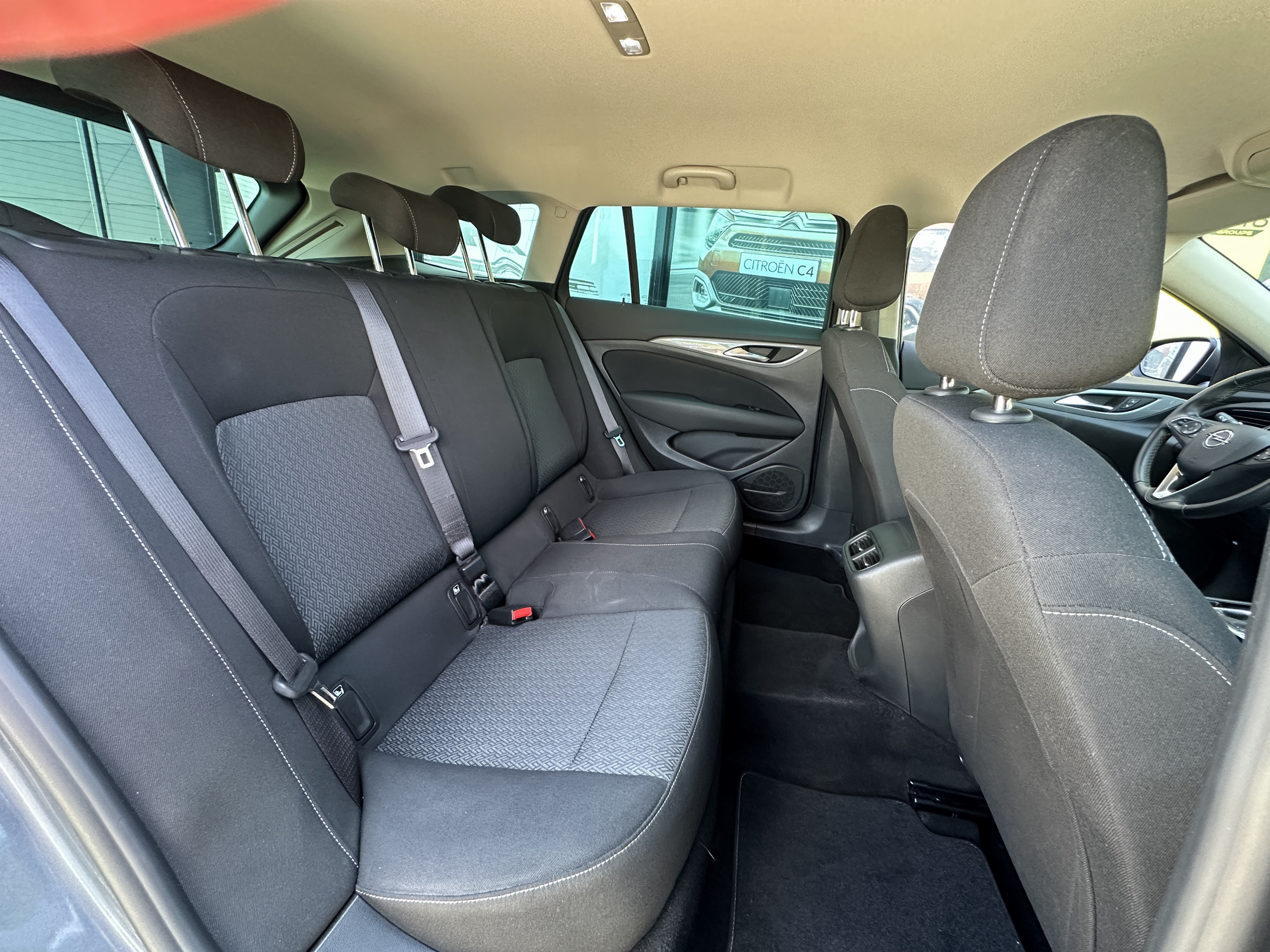 Opel Insignia Sports Tourer  II 1.6 Diesel 136ch auto ELEGANCE BUSINESS groupe Vergnon