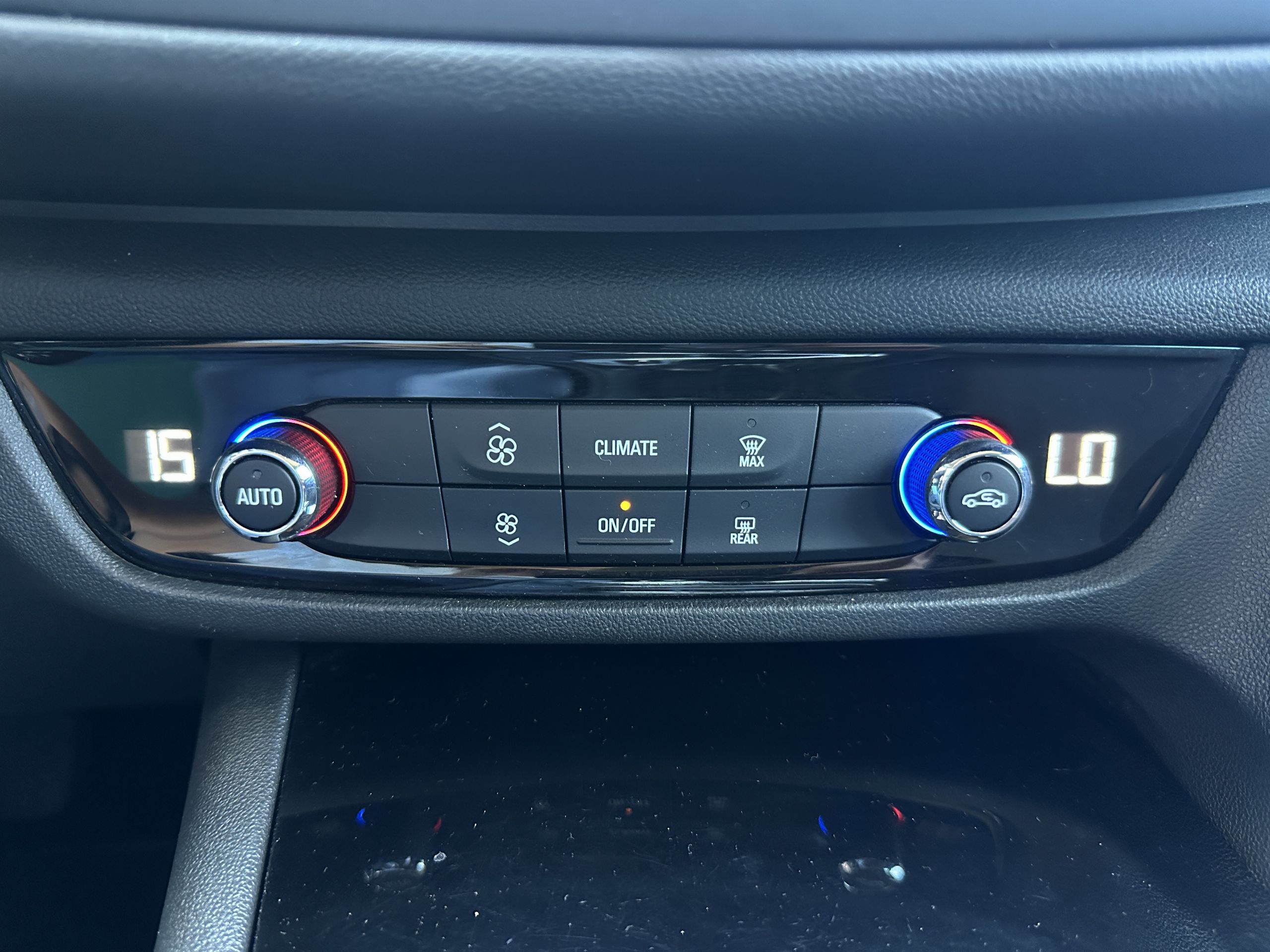 Opel Insignia Sports Tourer  II 1.6 Diesel 136ch auto ELEGANCE BUSINESS groupe Vergnon