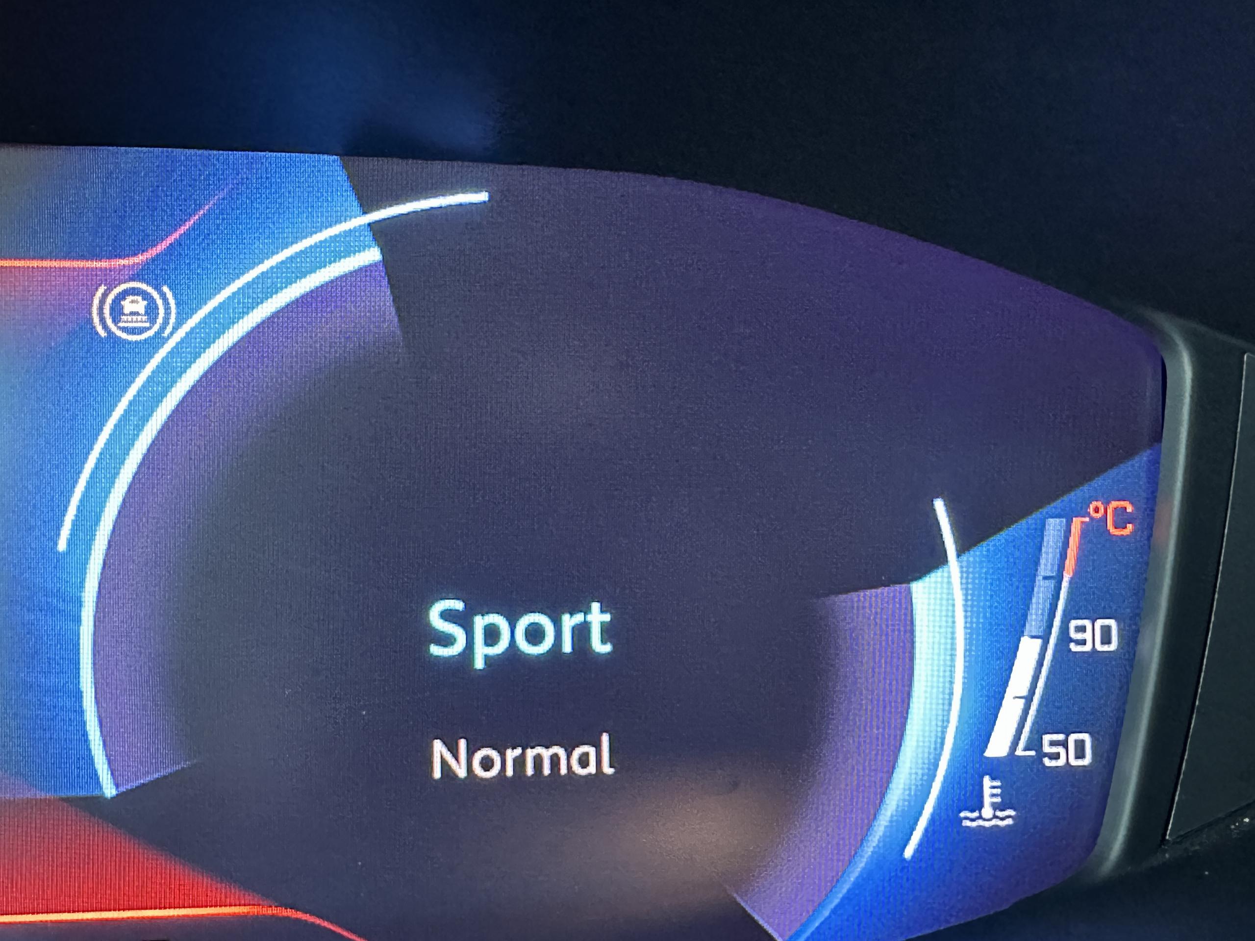 Peugeot 5008  II Hybrid 136 e-DCS6 GT groupe Vergnon