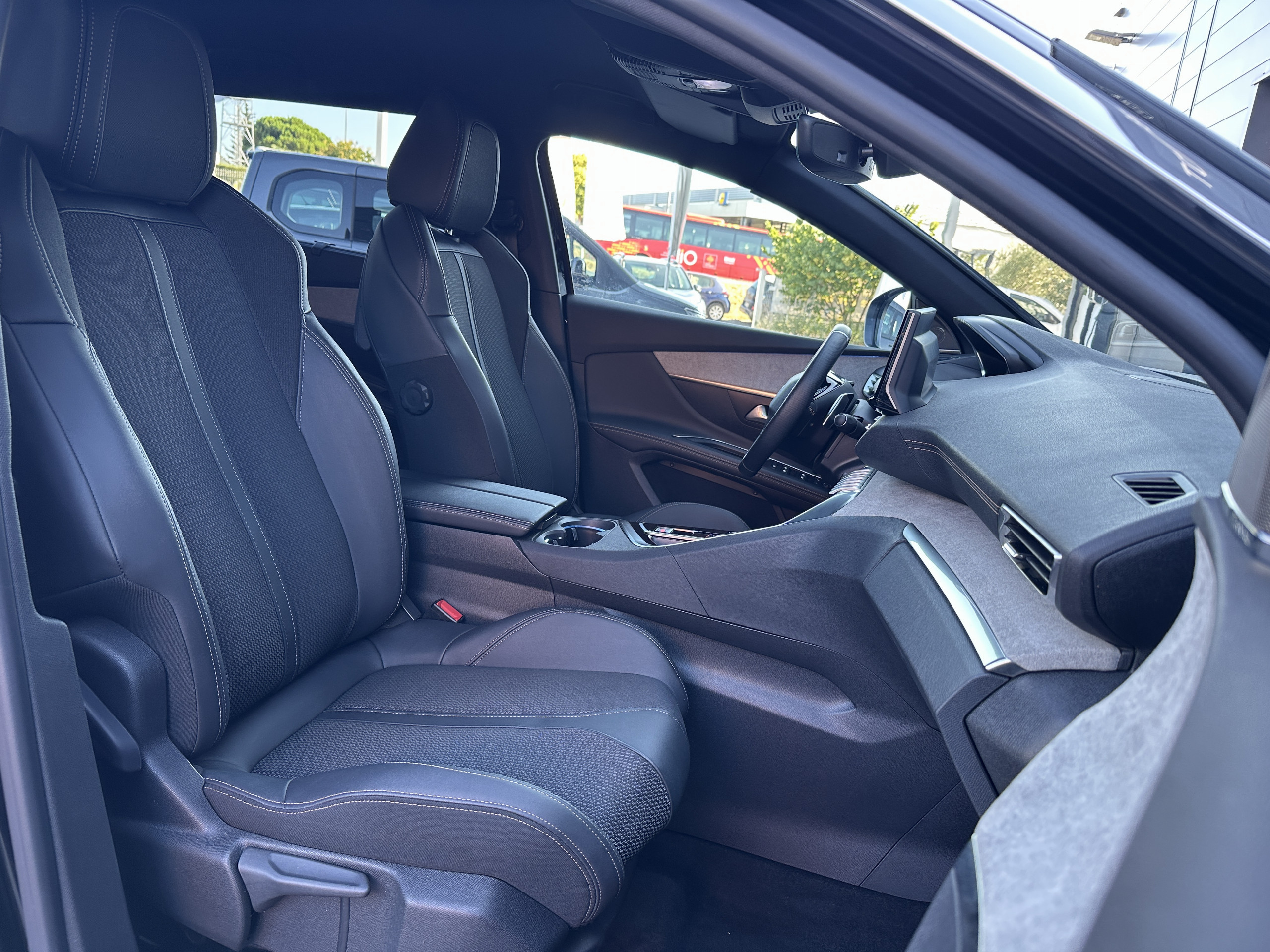 Peugeot 5008  II Hybrid 136 e-DCS6 GT groupe Vergnon