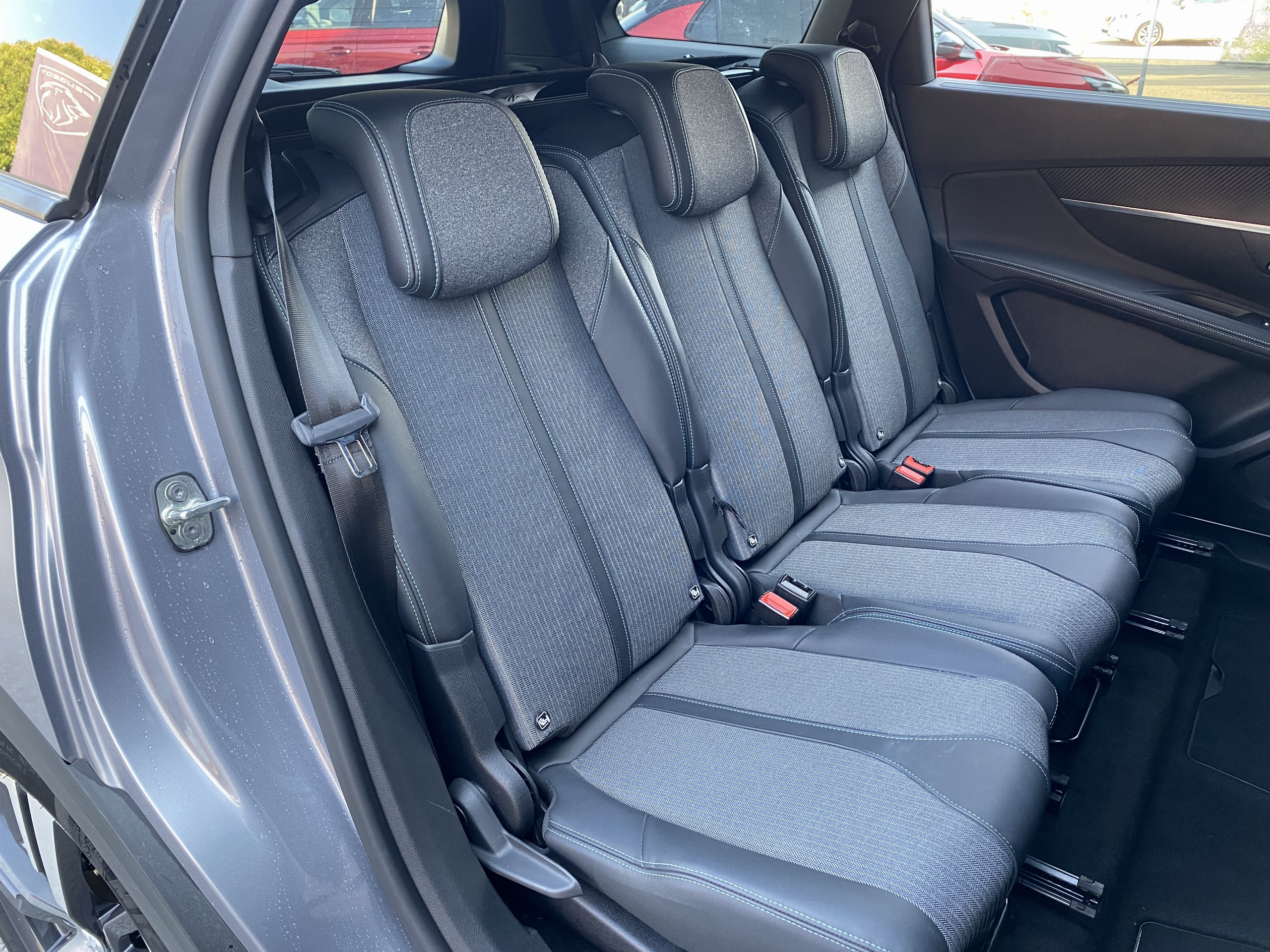 Peugeot 5008  II Hybrid 136 e-DCS6 Allure Pack groupe Vergnon