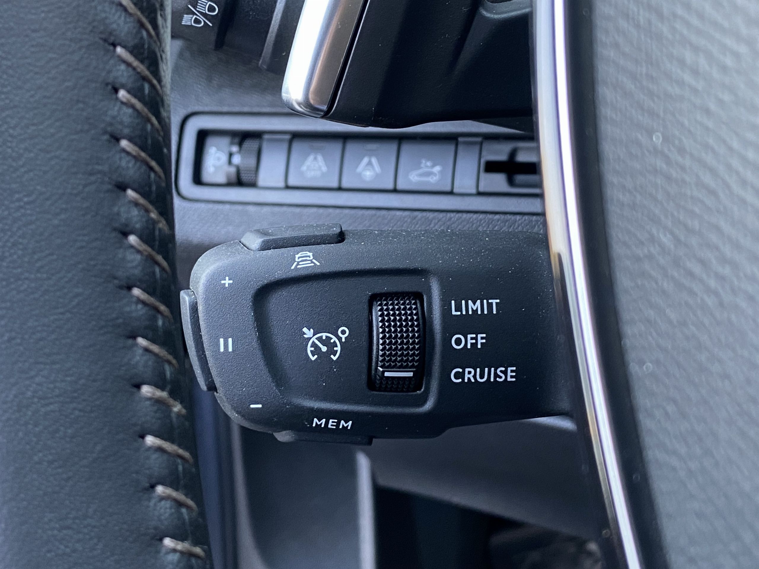 Peugeot 5008  II Hybrid 136 e-DCS6 Allure Pack groupe Vergnon