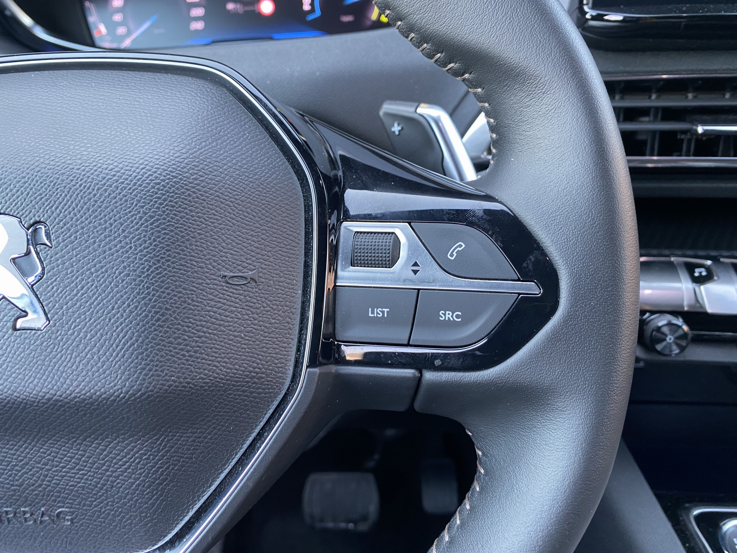 Peugeot 5008  II Hybrid 136 e-DCS6 Allure Pack groupe Vergnon