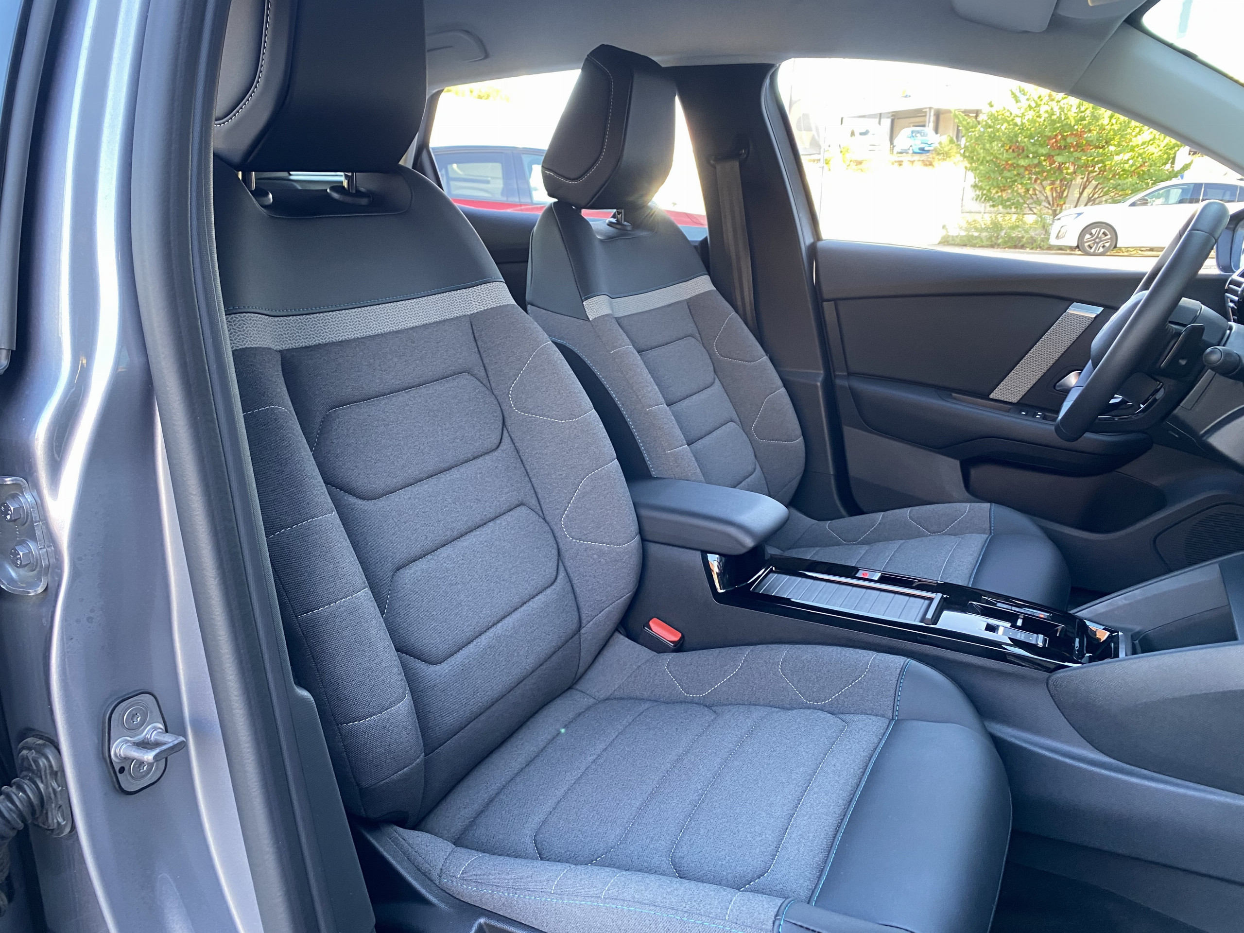 Citroën C4  III PureTech 130 EAT8 PLUS groupe Vergnon