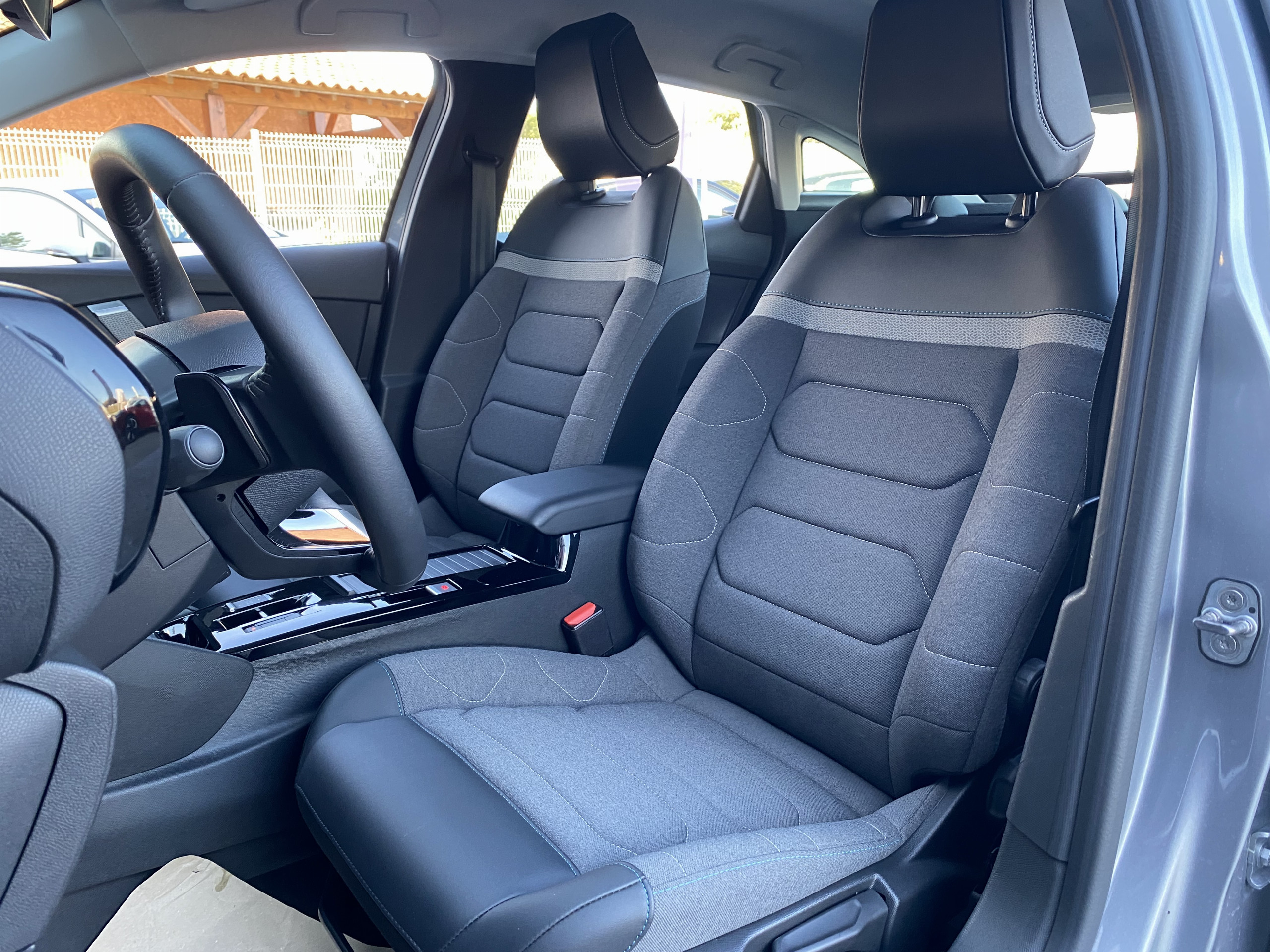 Citroën C4  III PureTech 130 EAT8 PLUS groupe Vergnon