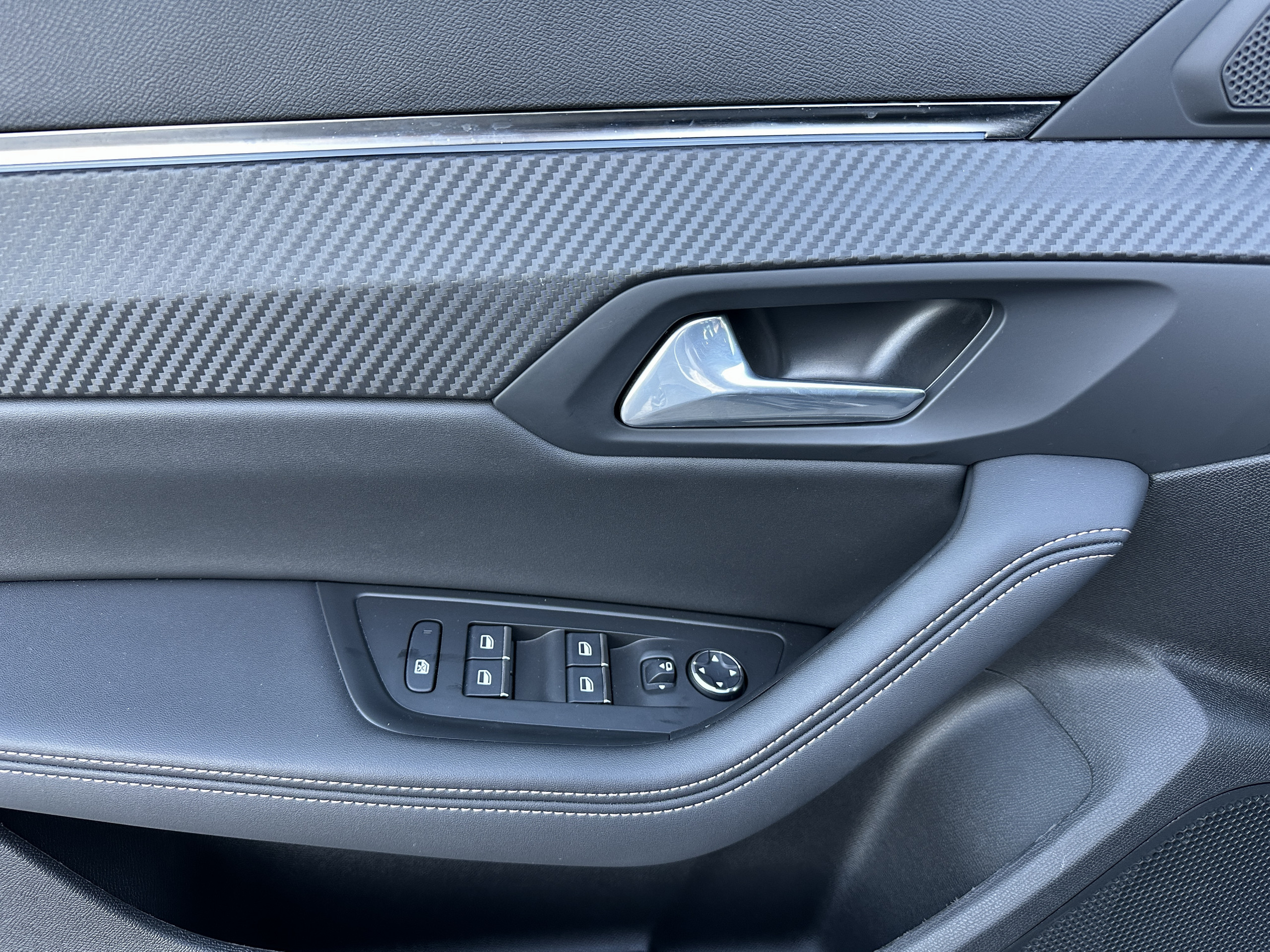 Peugeot 508  II HYBRID 225 E-EAT8 GT groupe Vergnon