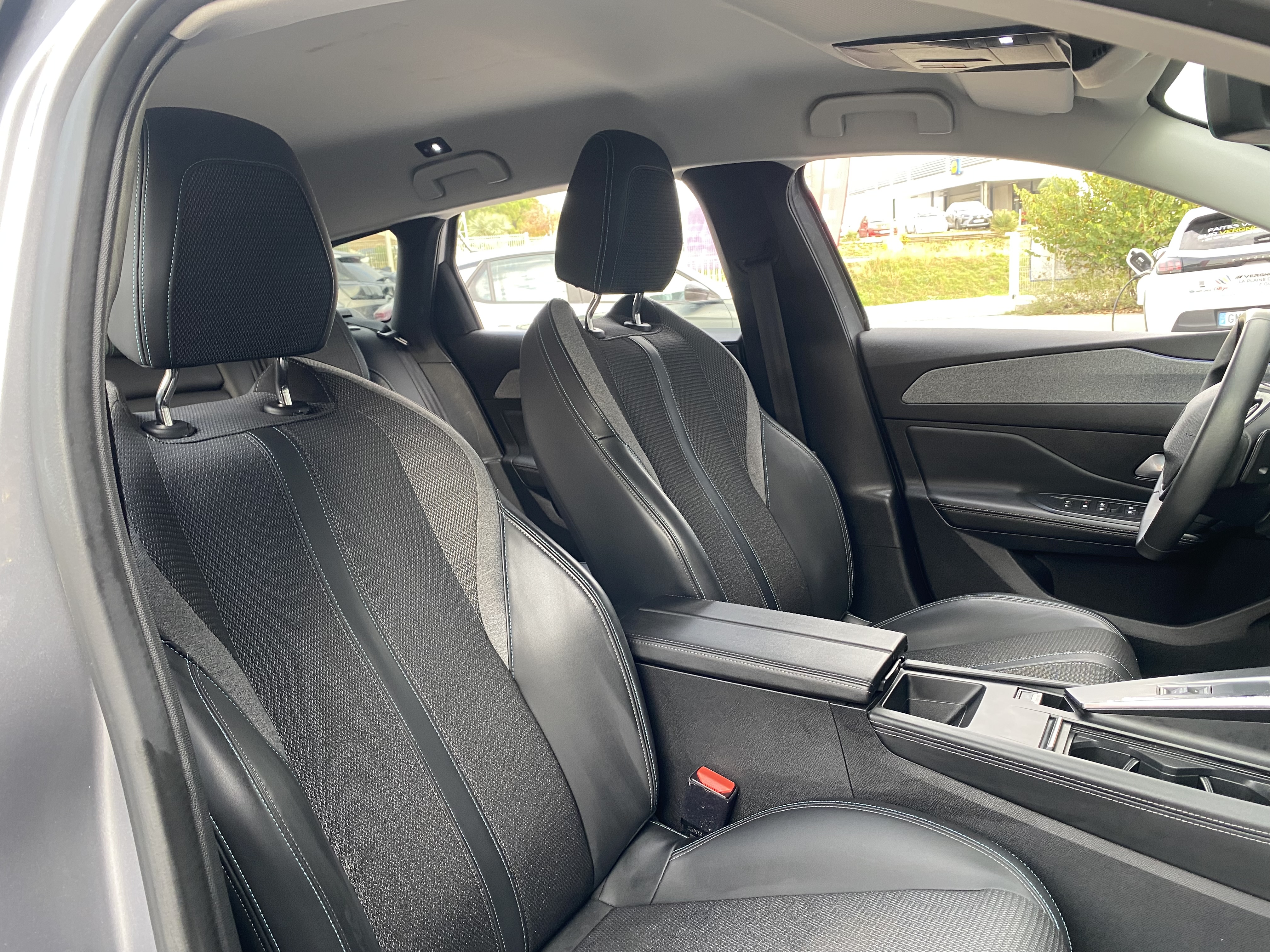 Peugeot 308 SW  III BlueHDi 130 EAT8 ALLURE PACK groupe Vergnon