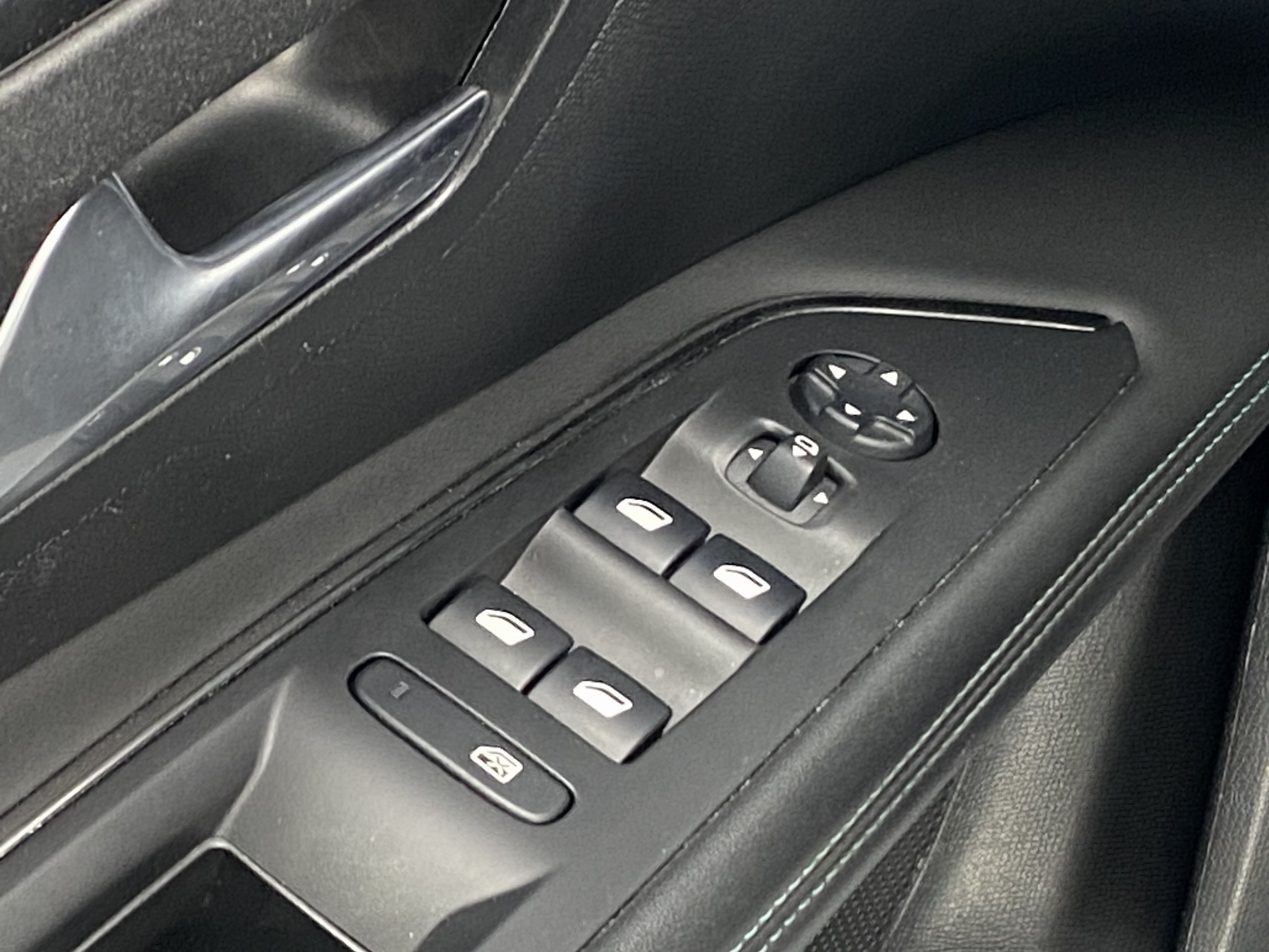 Peugeot 3008  II 1.6 HYBRID 225 E-EAT8 Allure Pack groupe Vergnon