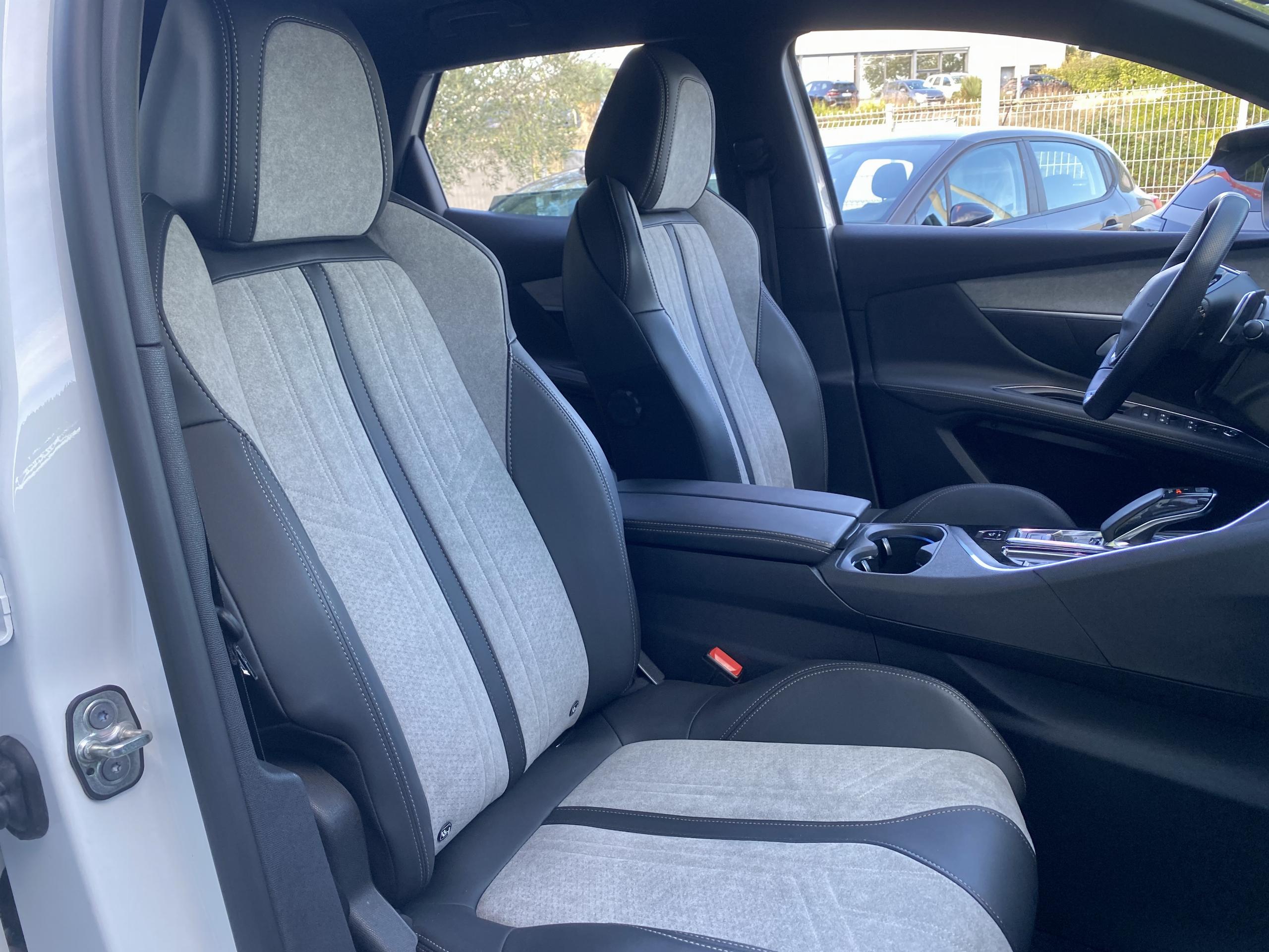 Peugeot 3008  II 1.6 HYBRID4 300 E-EAT8 GT groupe Vergnon