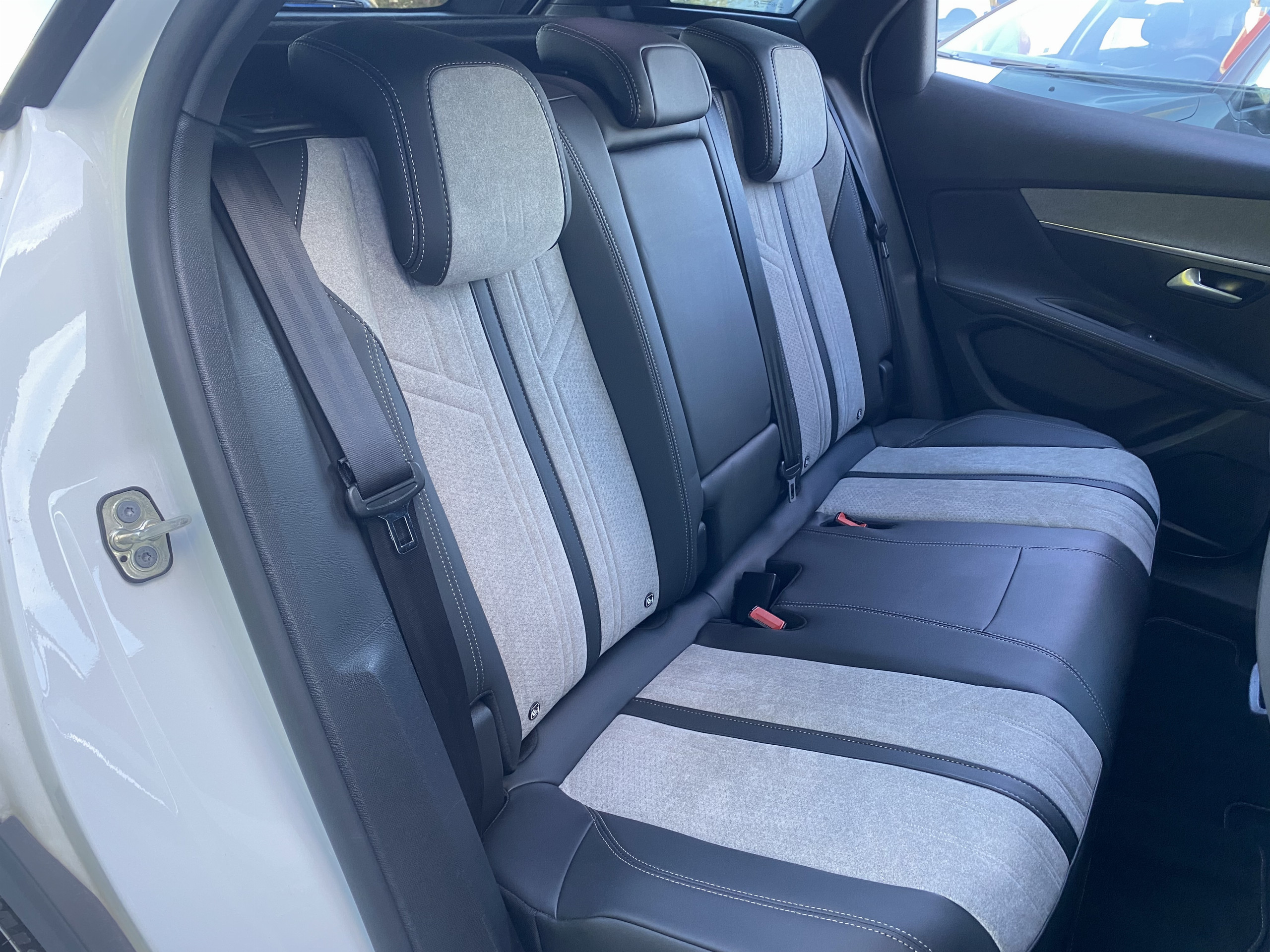 Peugeot 3008  II 1.6 HYBRID4 300 E-EAT8 GT groupe Vergnon