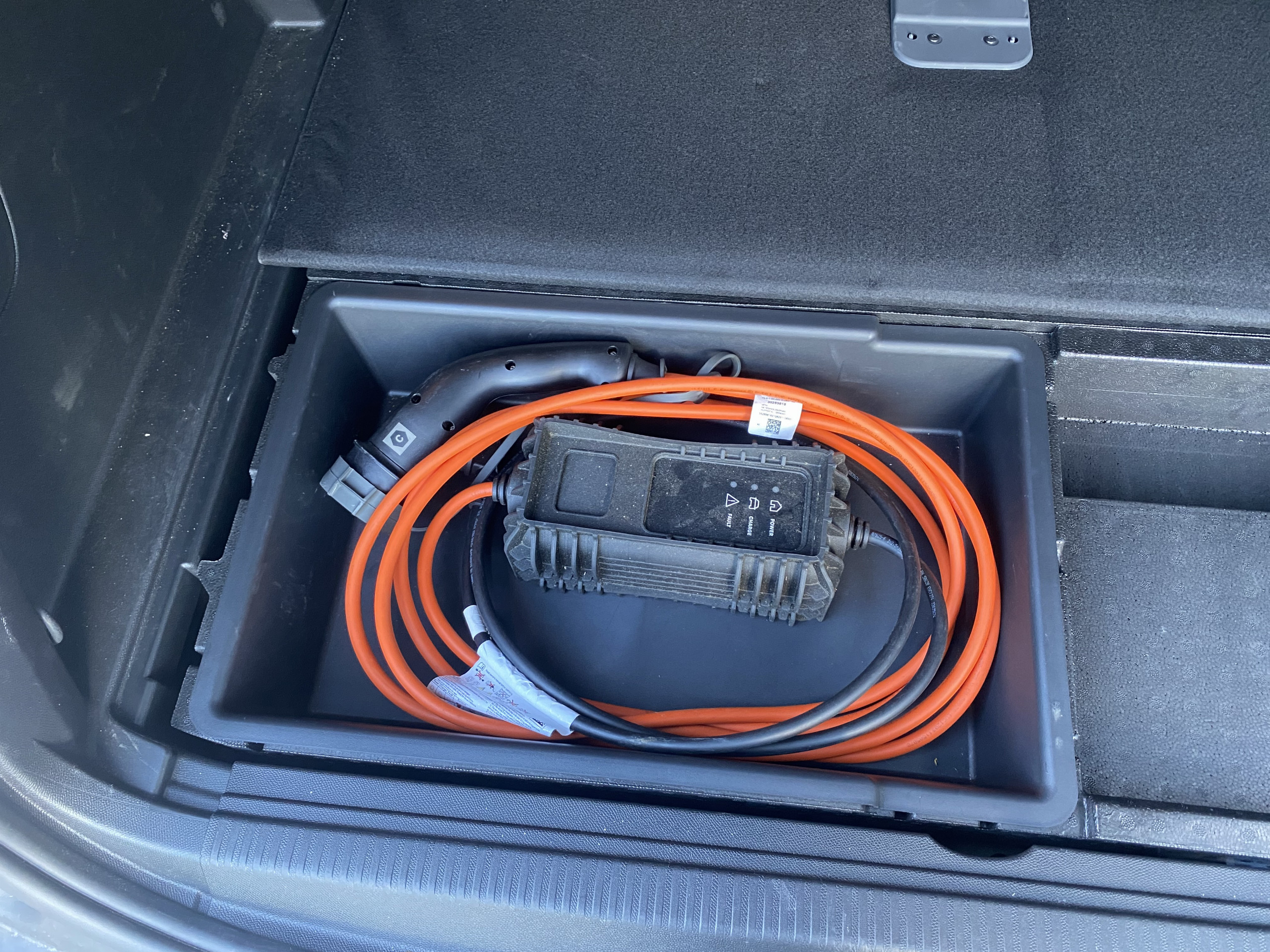 Peugeot 3008  II 1.6 HYBRID4 300 E-EAT8 GT groupe Vergnon