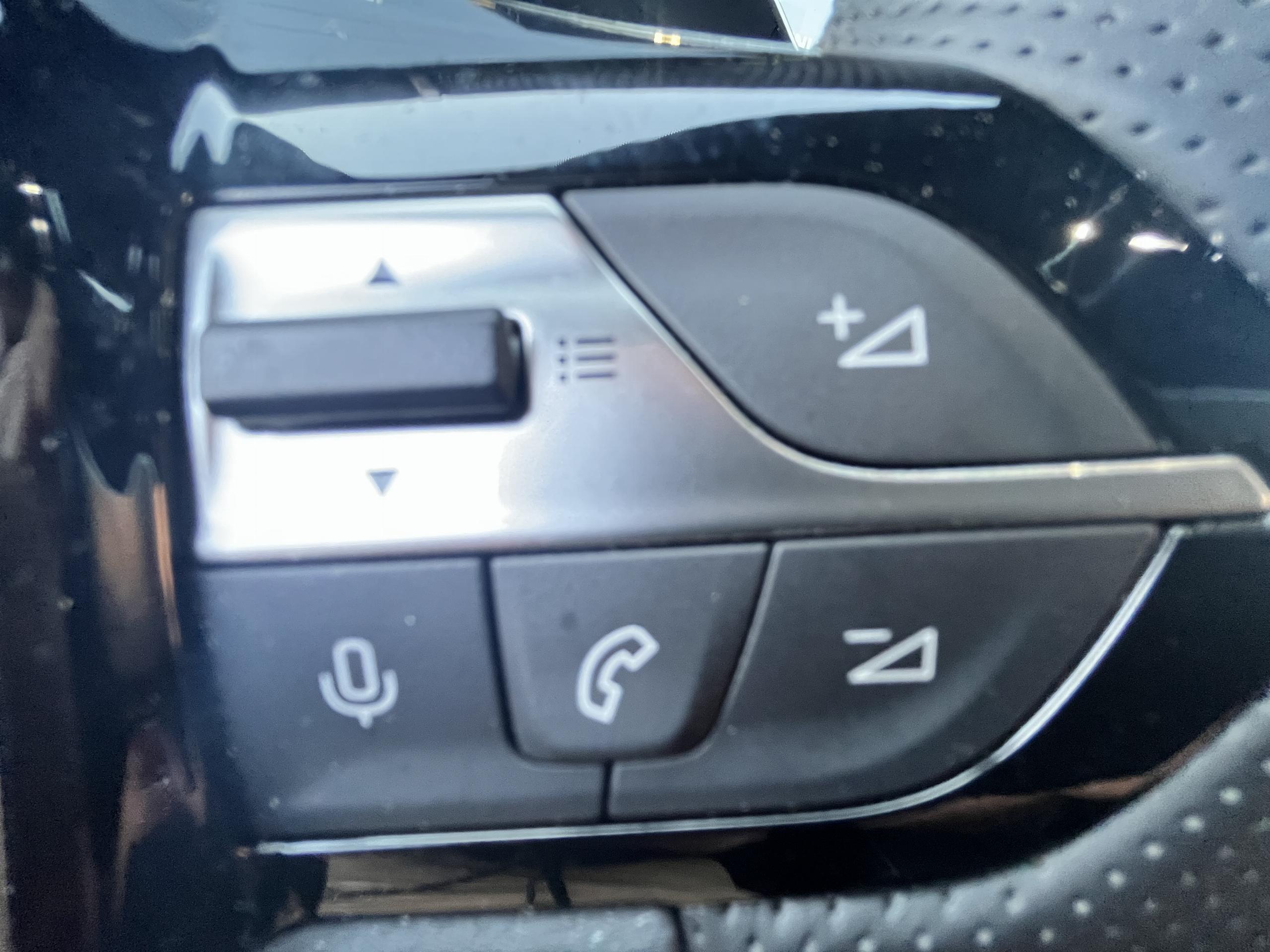 Peugeot 308  III PureTech 130 S&S EAT8 GT groupe Vergnon