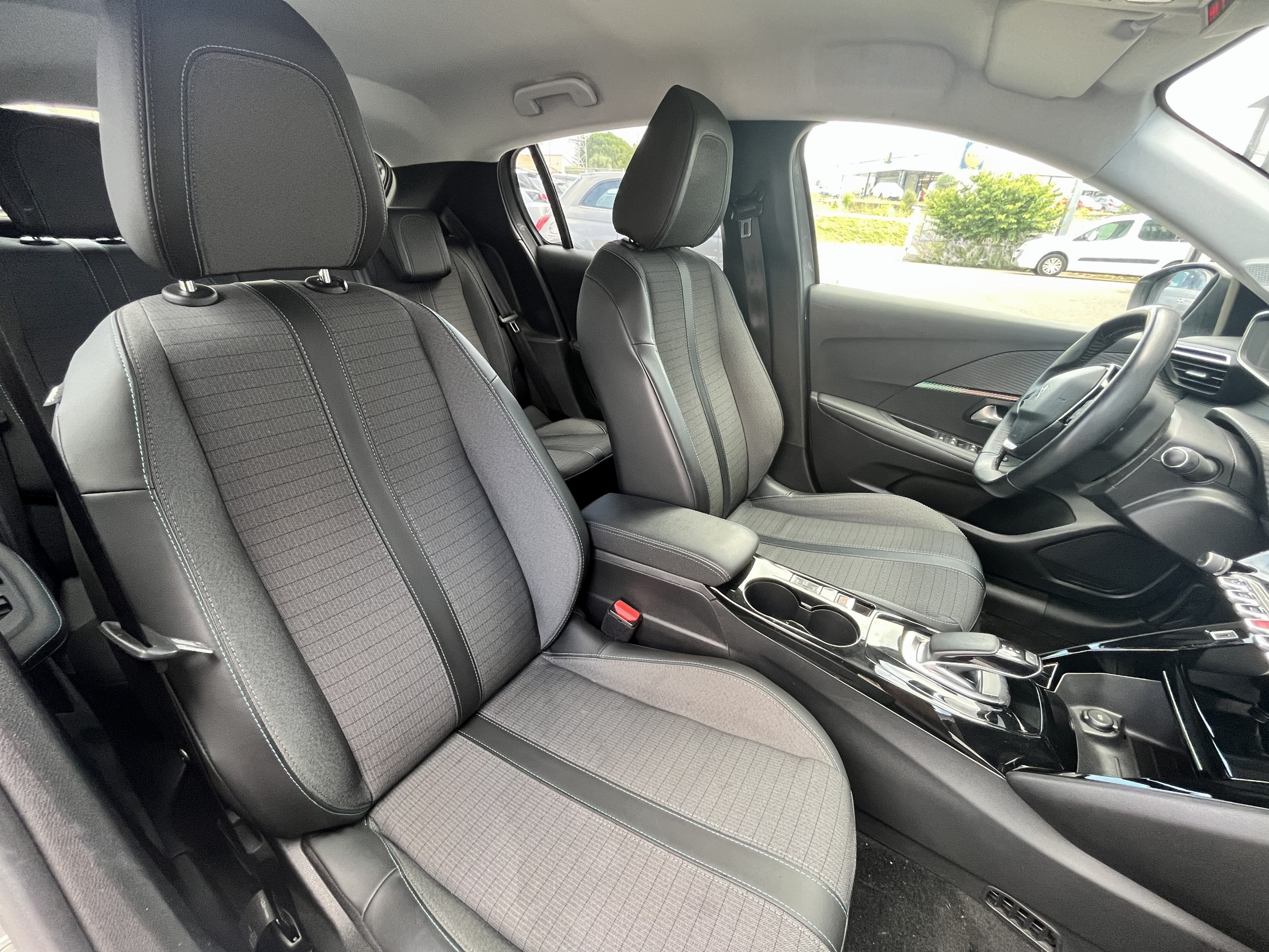 Peugeot e-208  II Electrique Allure groupe Vergnon