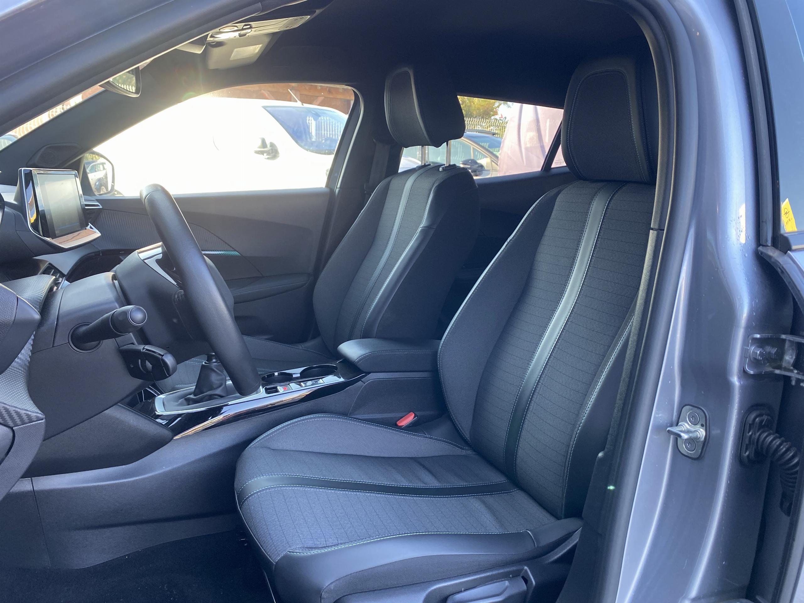 Peugeot 2008  II PureTech 130 S&S ALLURE groupe Vergnon