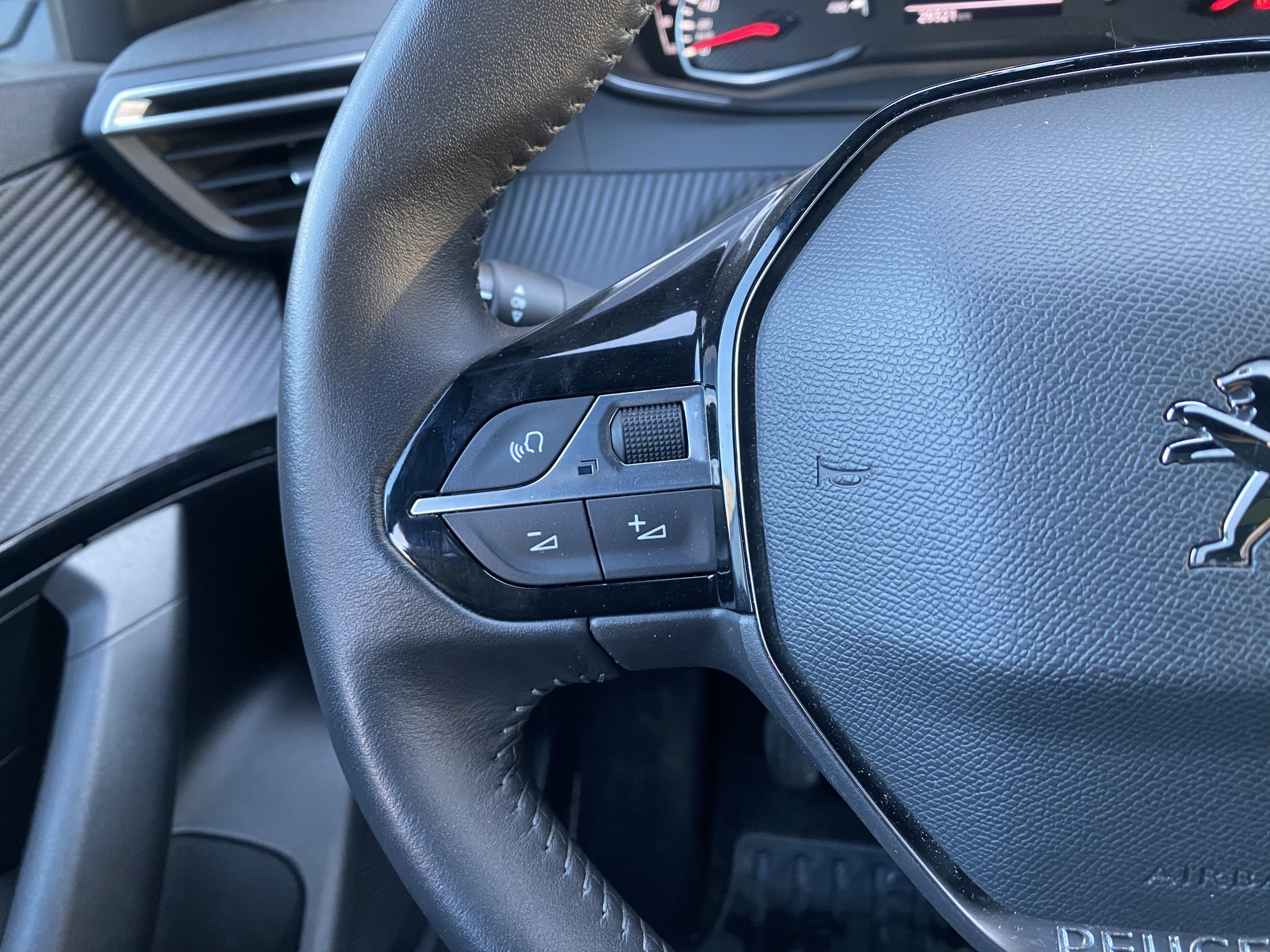 Peugeot 2008  II PureTech 130 S&S ALLURE groupe Vergnon