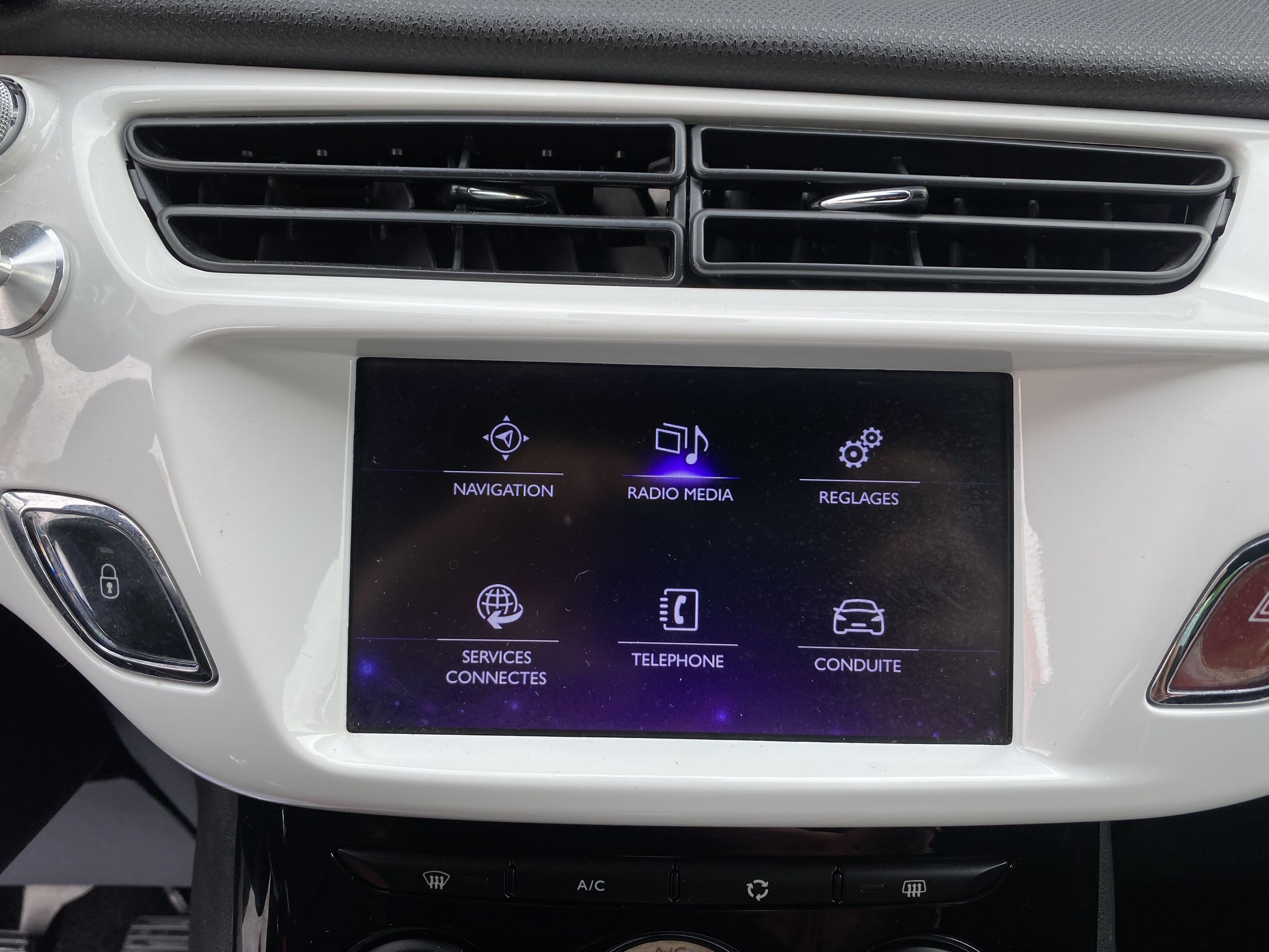 Ds DS 3 BlueHDi 100 Drive Eff Manuel So Chic groupe Vergnon