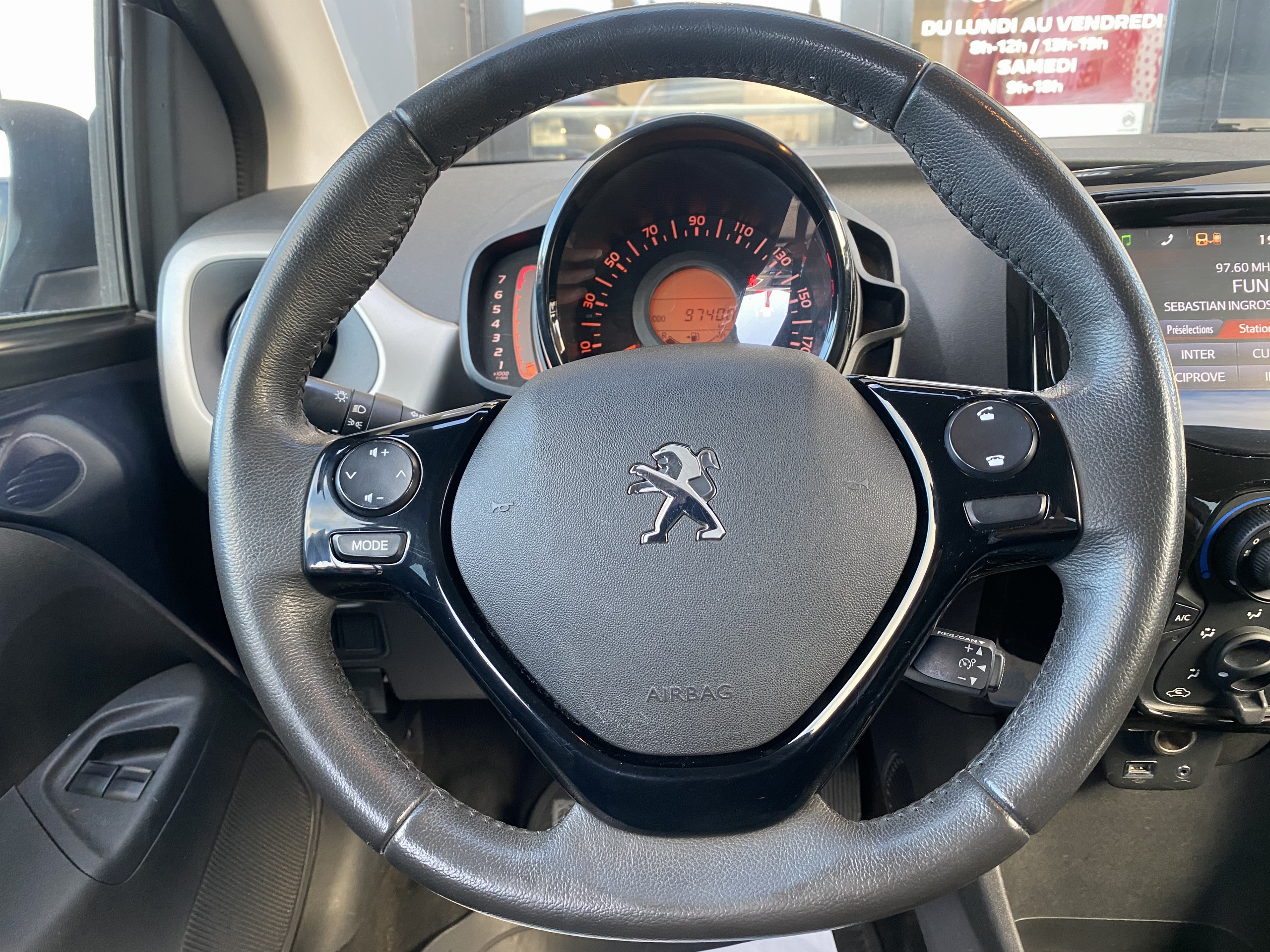 Peugeot 108 1.2 PureTech 82 Allure Top! groupe Vergnon