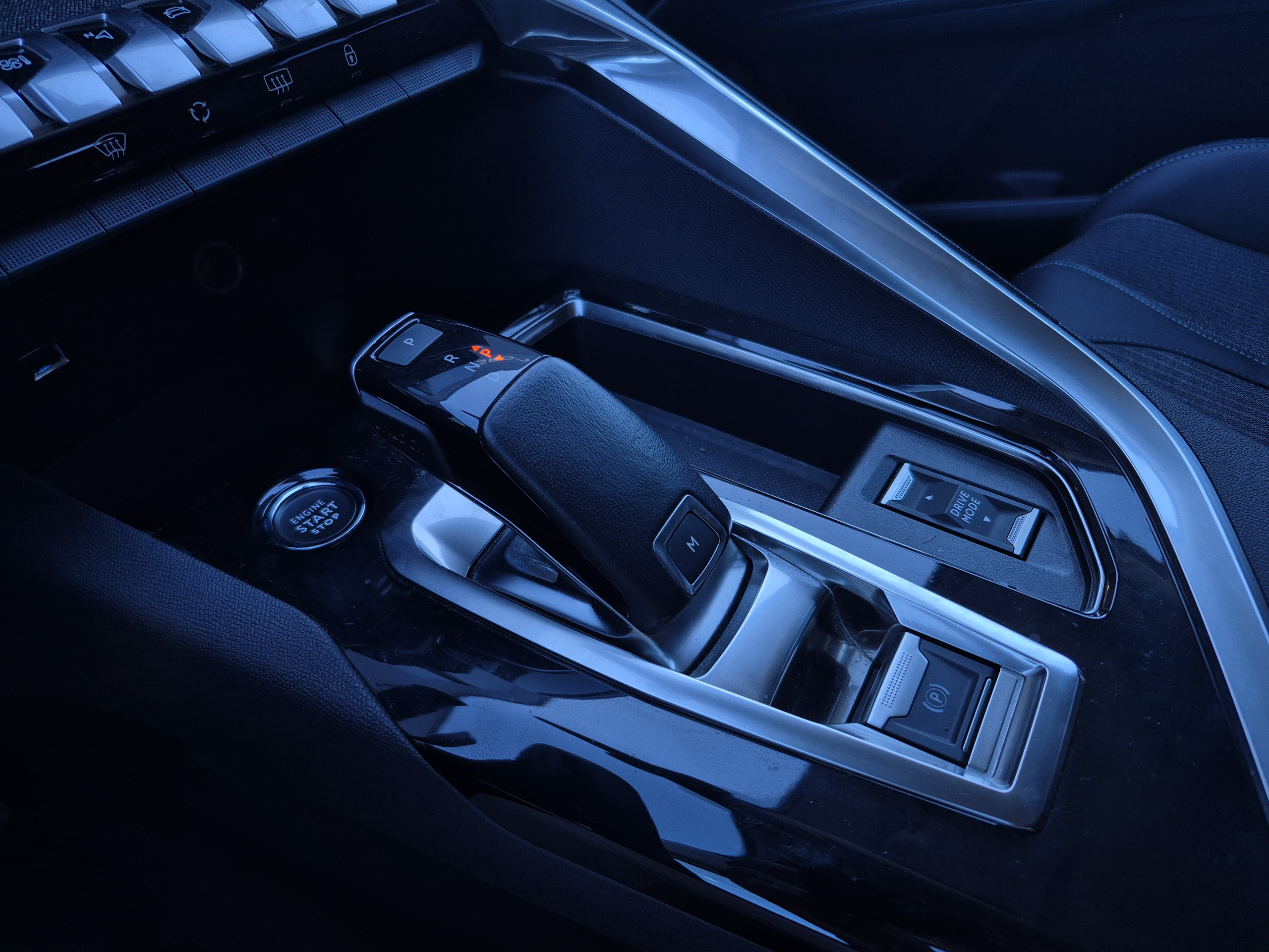 Peugeot 5008  II PureTech 130 S&S EAT8 Allure Pack groupe Vergnon