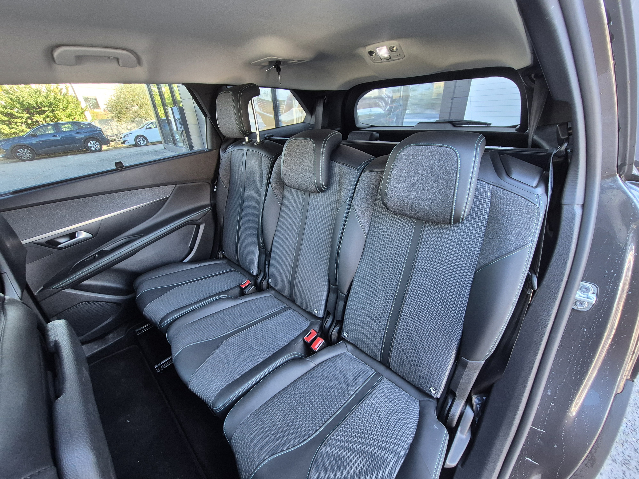 Peugeot 5008  II PureTech 130 S&S EAT8 Allure Pack groupe Vergnon