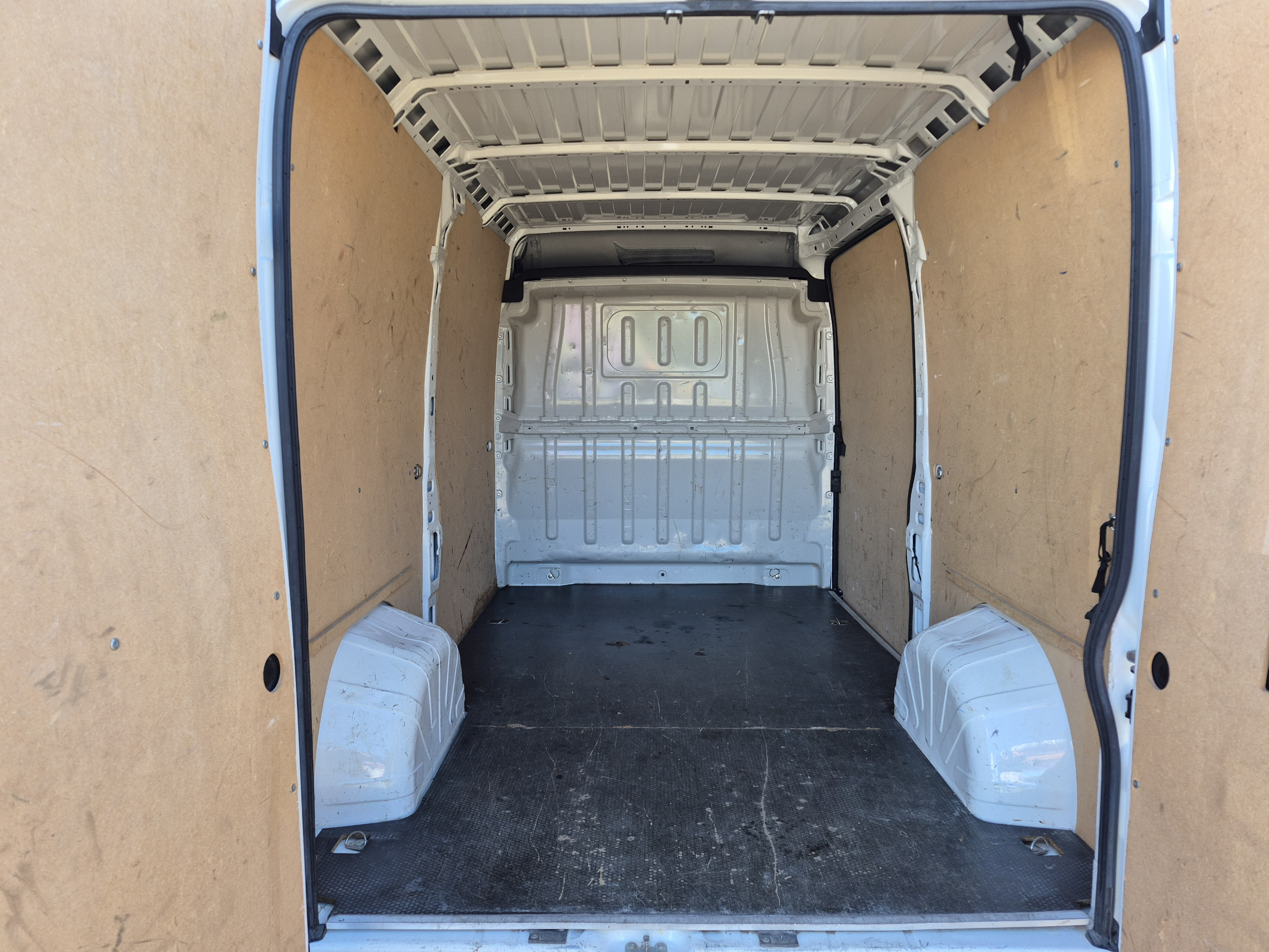 Peugeot Boxer  II BlueHDi 140 S&S ASPHALT 333 L2H2 groupe Vergnon