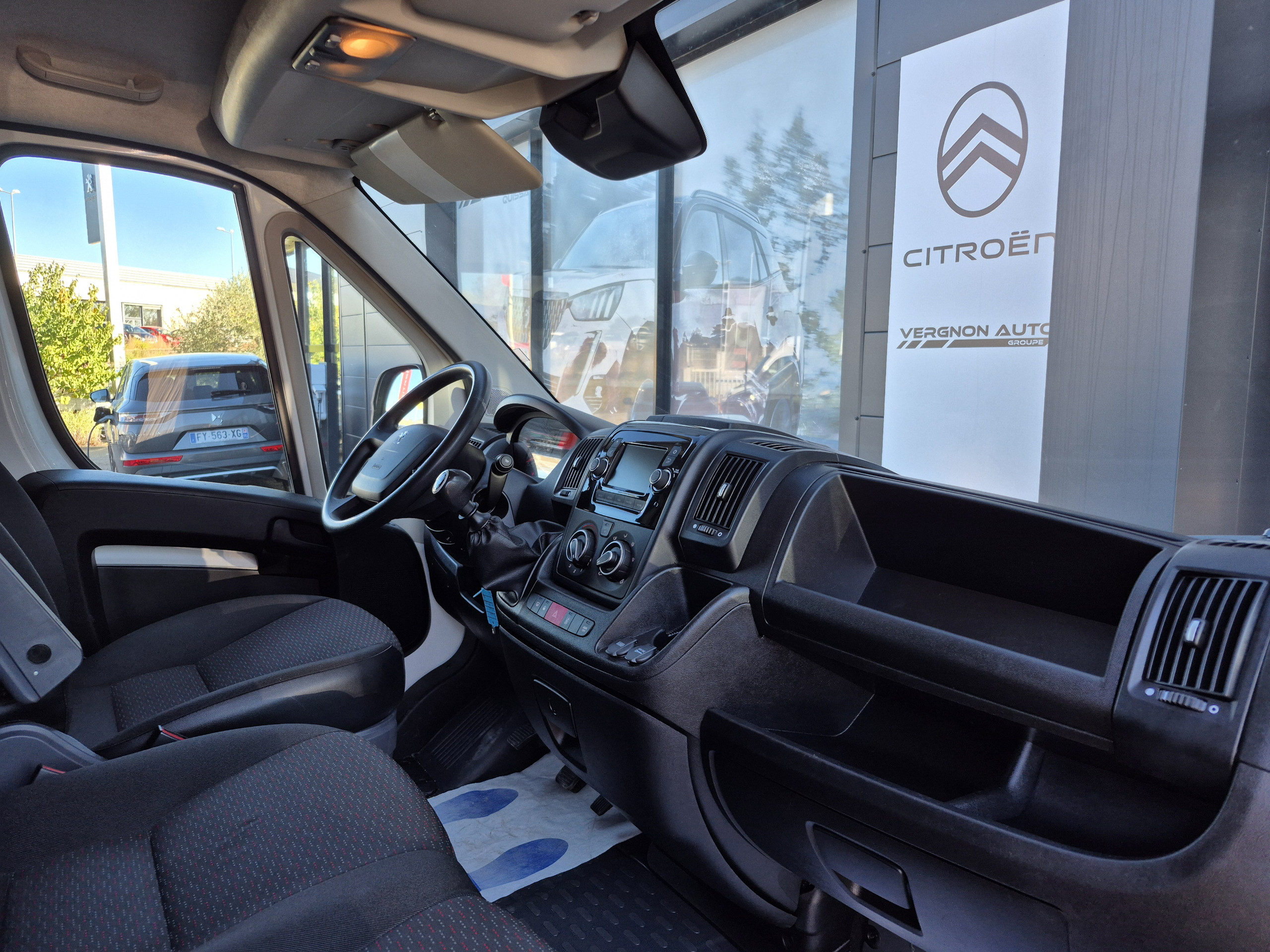 Peugeot Boxer  II BlueHDi 140 S&S ASPHALT 333 L2H2 groupe Vergnon