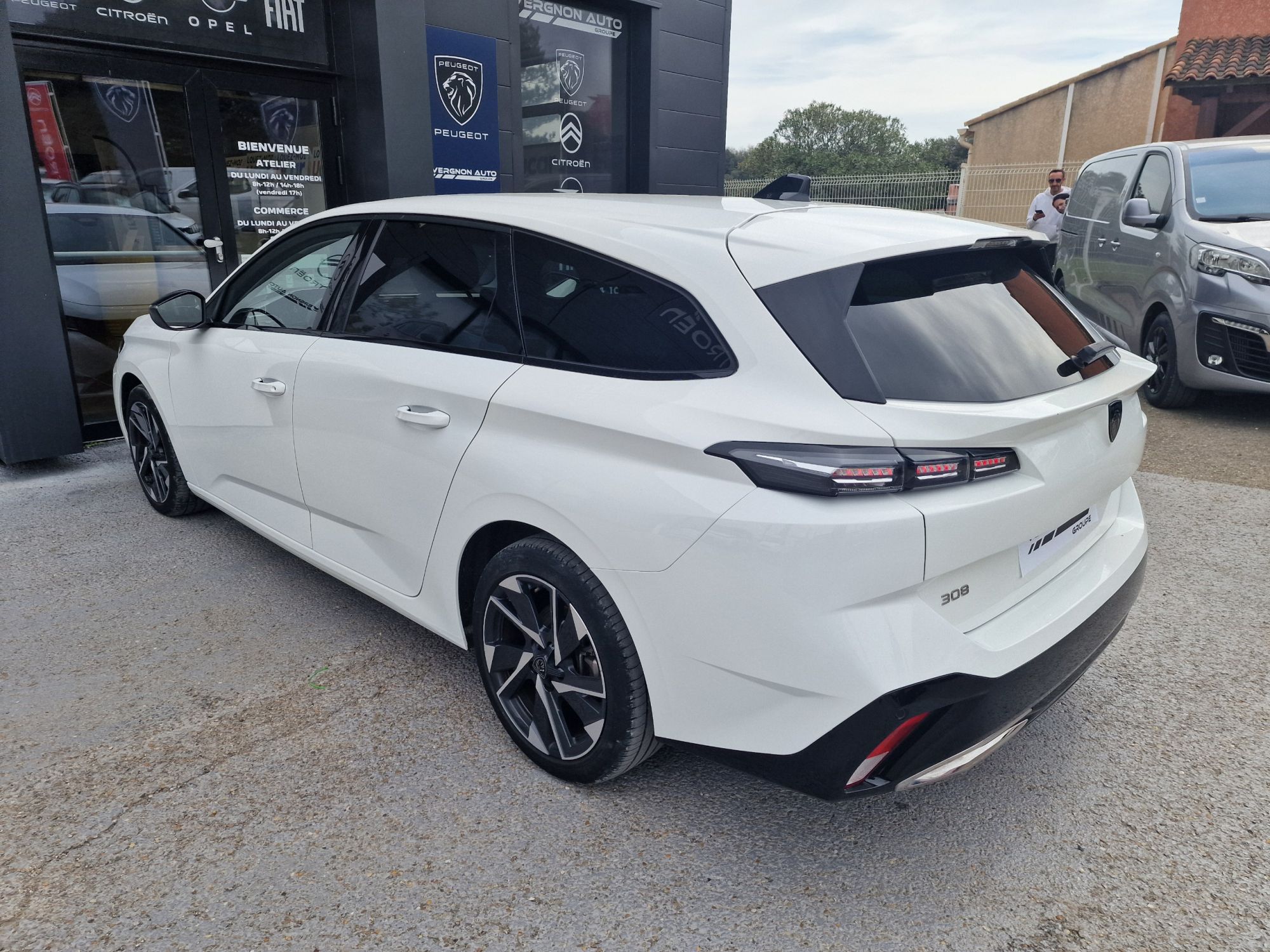 Peugeot 308 SW  III BlueHDi 130 EAT8 ALLURE PACK groupe Vergnon