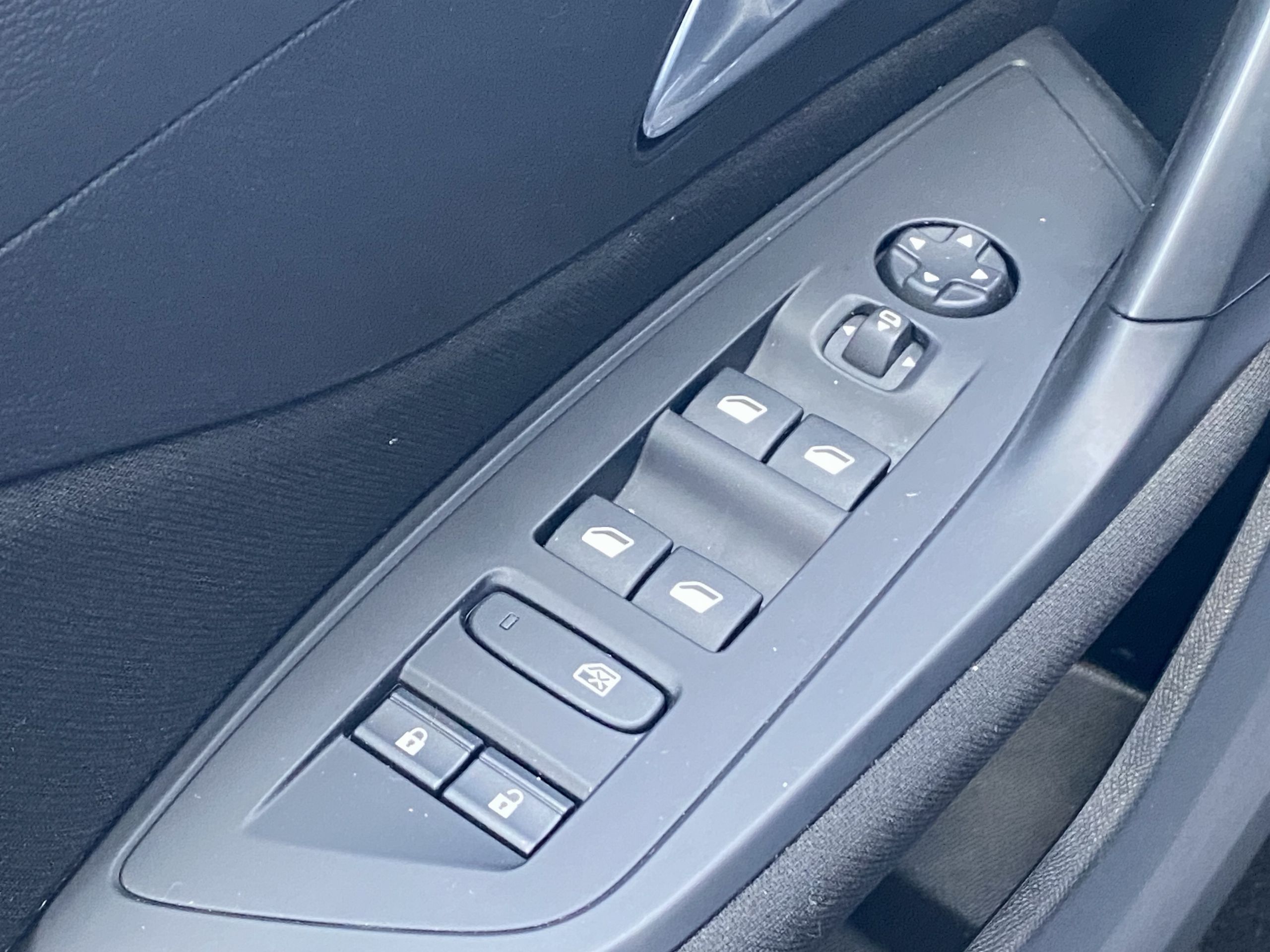 Peugeot 308  III PureTech 130 S&S EAT8 ACTIVE PACK groupe Vergnon