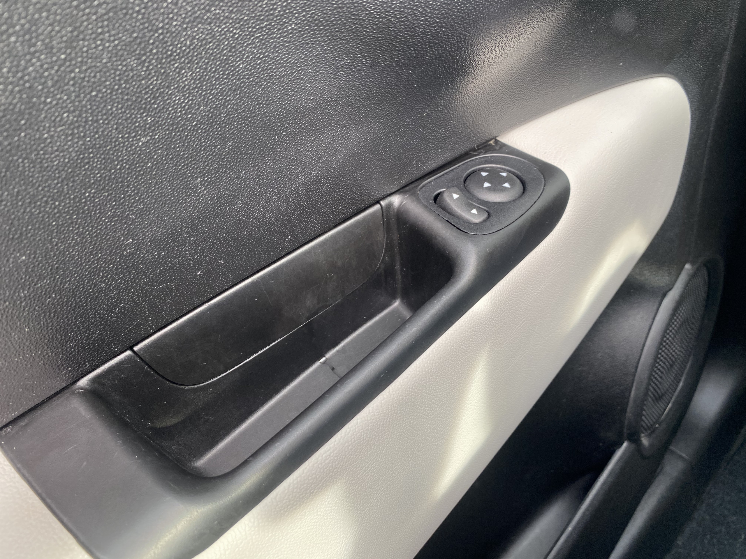 Fiat 500C  II Hybrid 1.0 BSG 70 ch Dolcevita groupe Vergnon