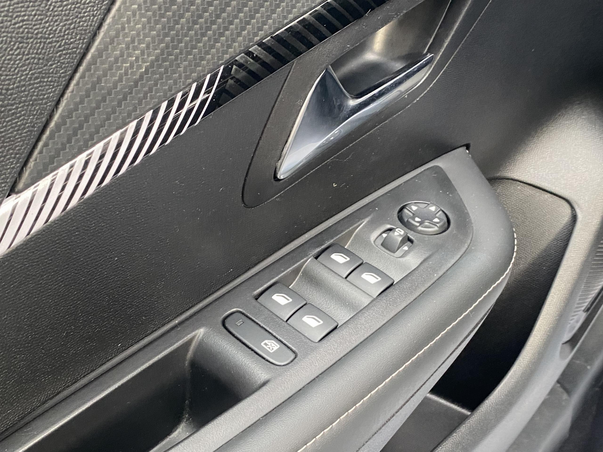 Peugeot 208  II PureTech 100 S&S Allure groupe Vergnon