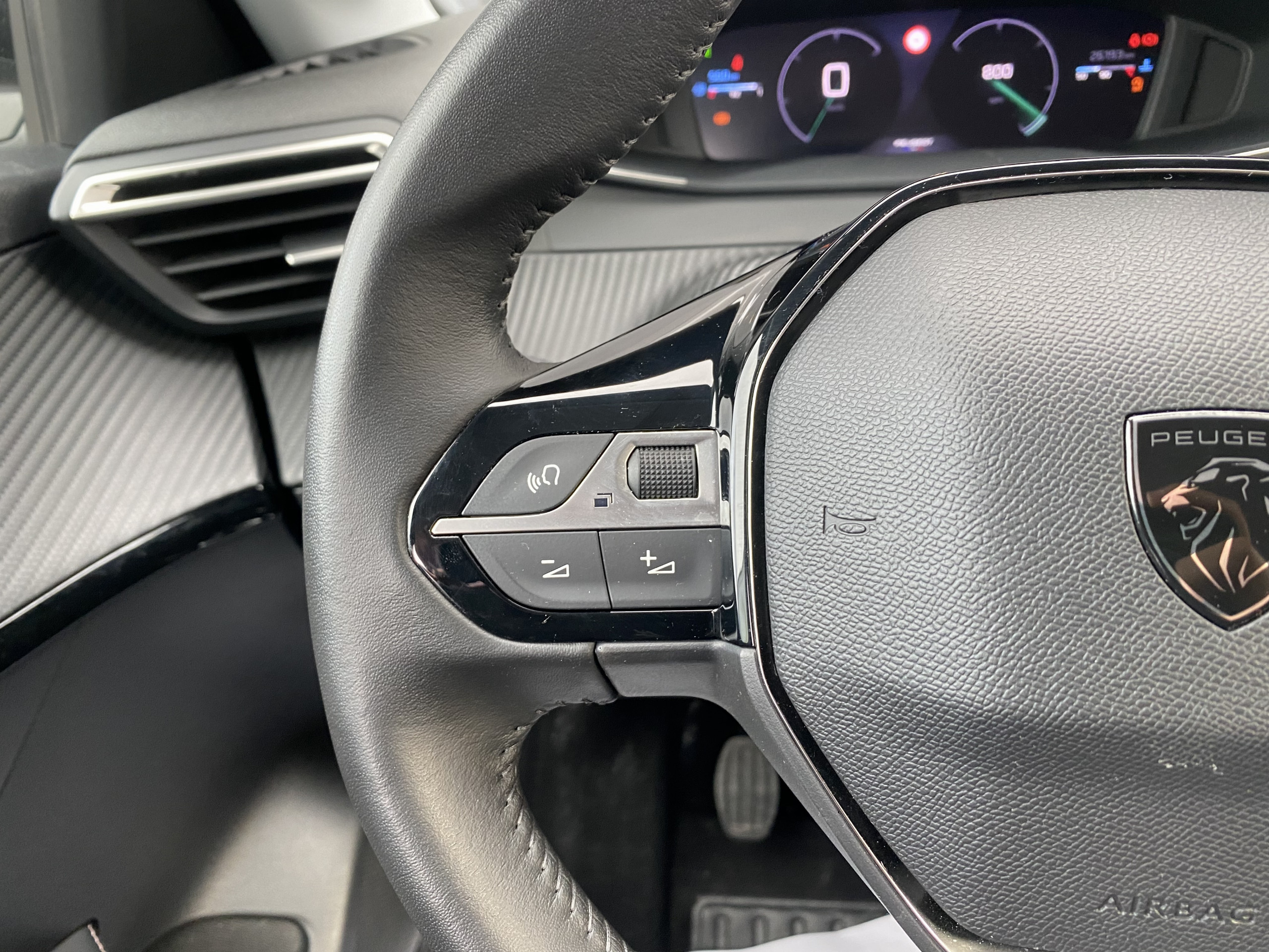 Peugeot 208  II PureTech 100 S&S Allure groupe Vergnon