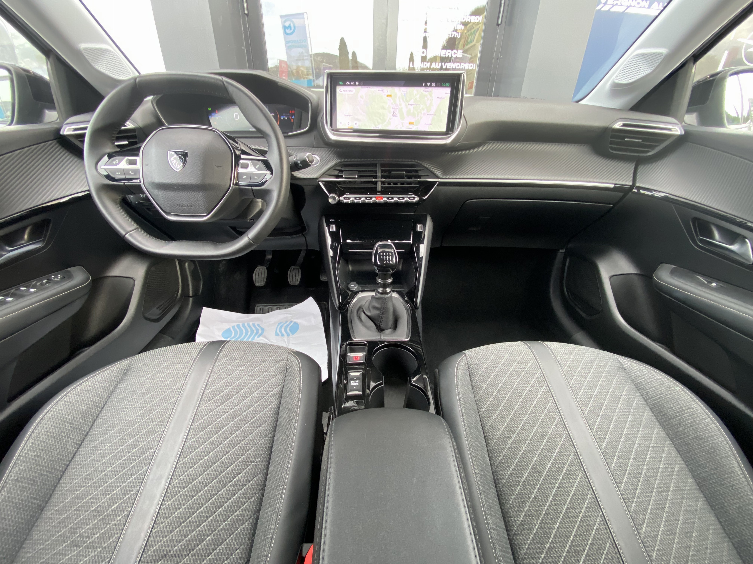 Peugeot 208  II PureTech 100 S&S Allure groupe Vergnon