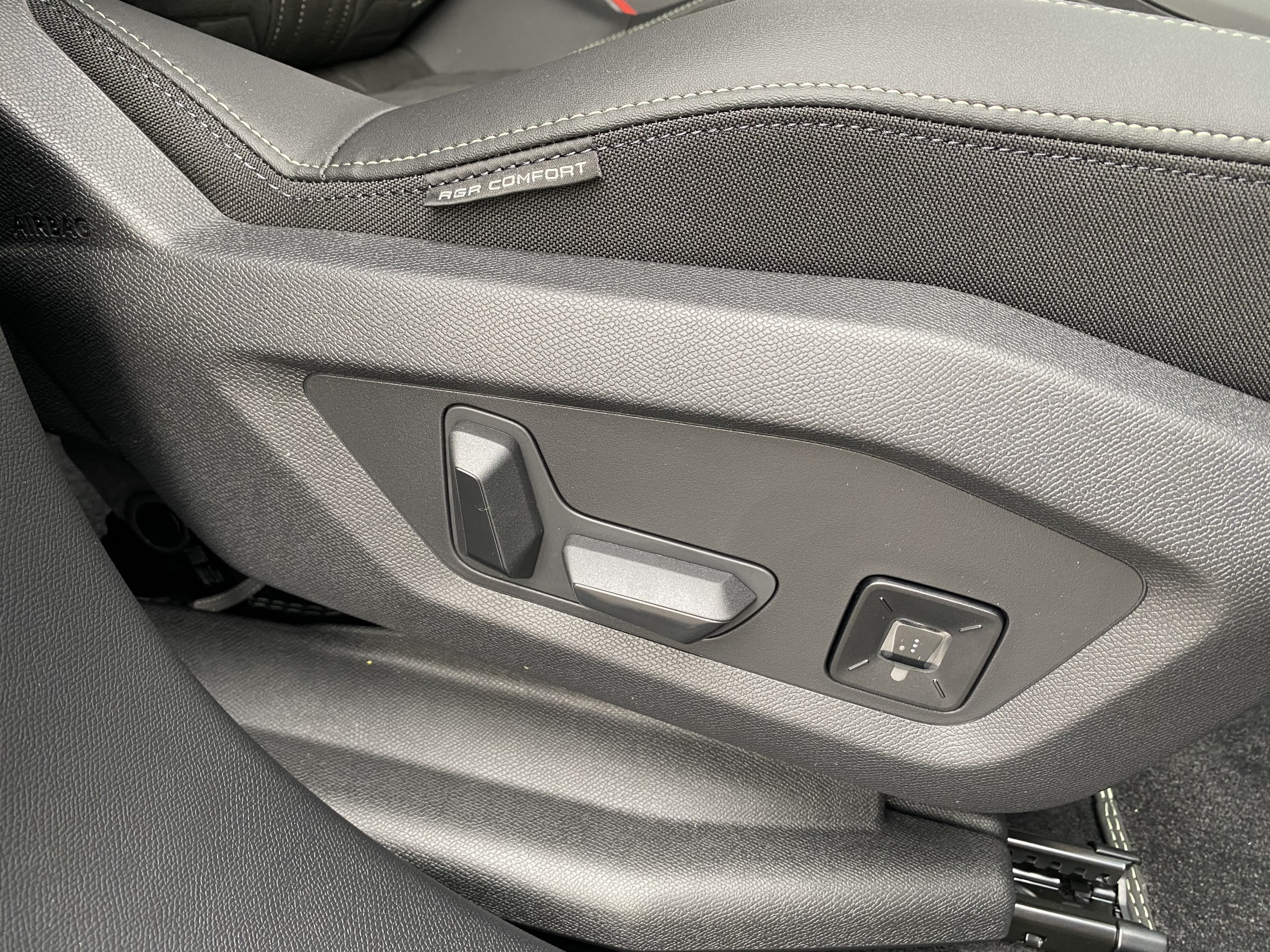 Peugeot 3008  III 1.6 PHEV 195 E-DCS7 GT groupe Vergnon