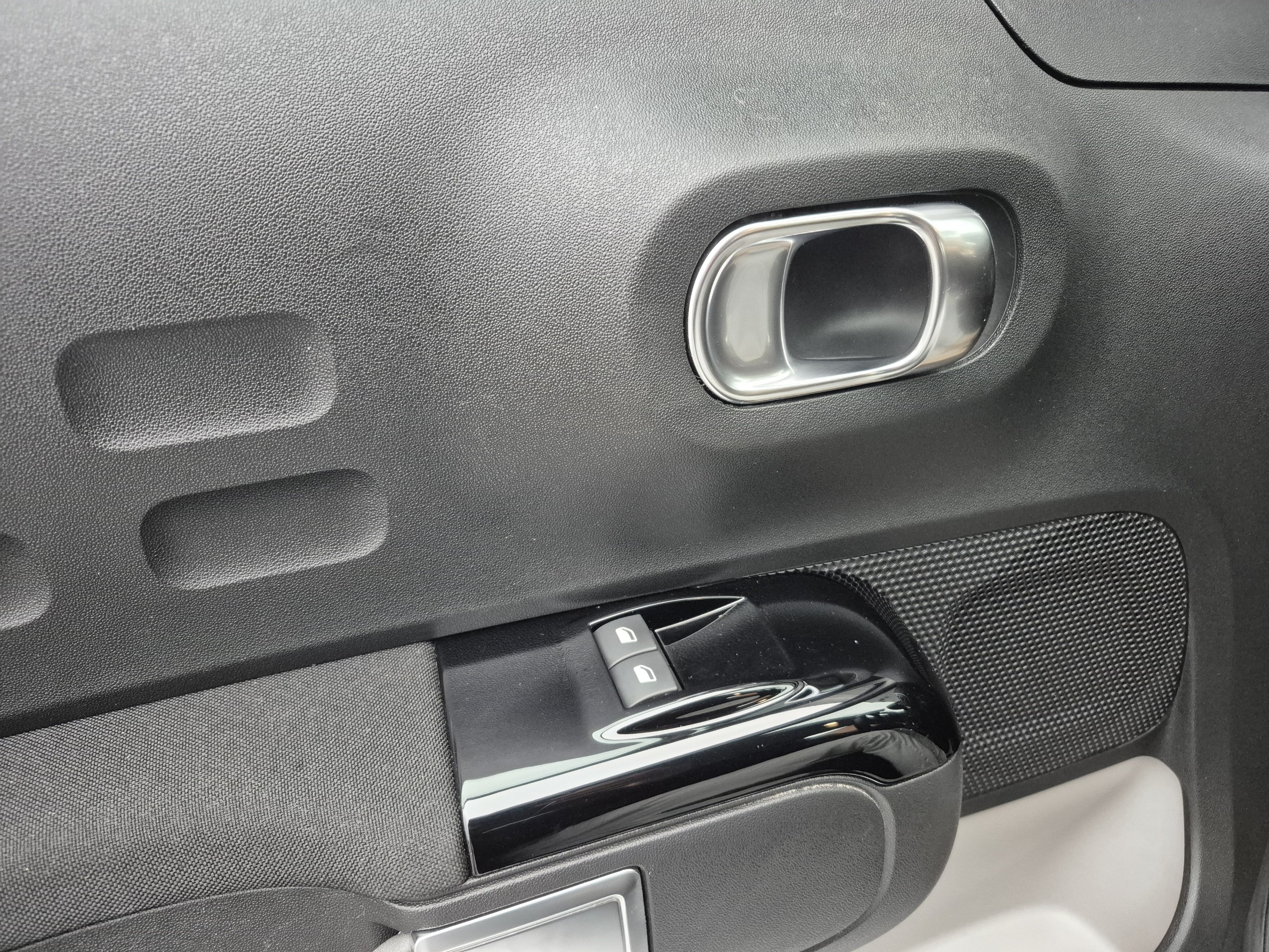 Citroën C3  III PureTech 110 S&S EAT6 Shine groupe Vergnon