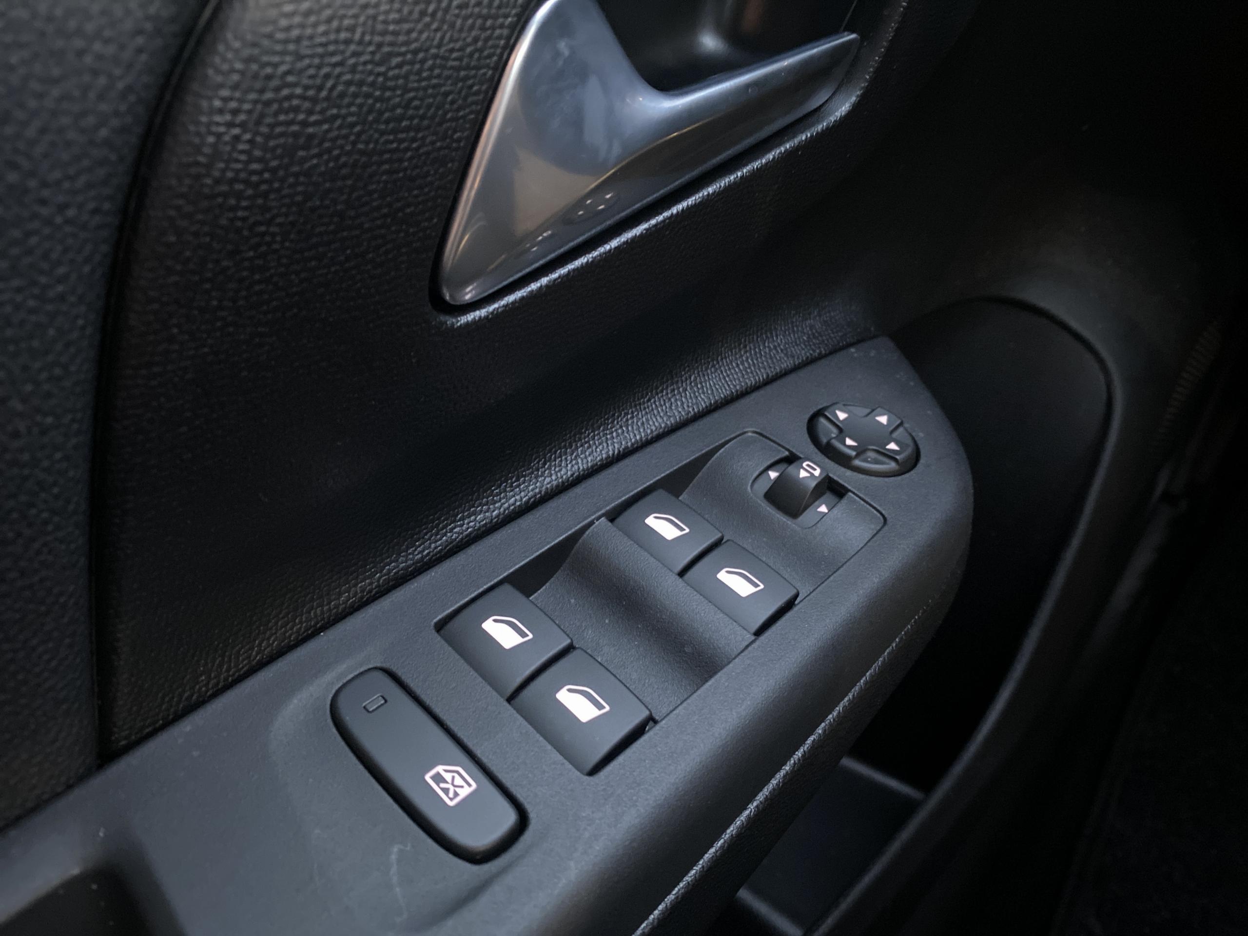 Opel Corsa  VI 1.2 Turbo Hybrid 110ch Automatique GS groupe Vergnon