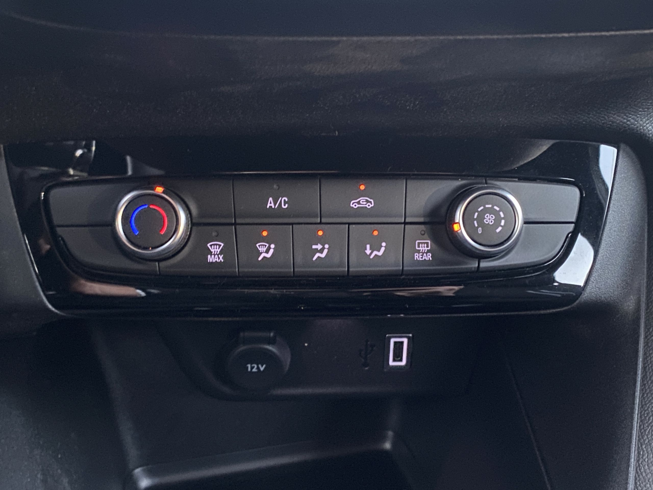 Opel Corsa  VI 1.2 Turbo Hybrid 110ch Automatique GS groupe Vergnon