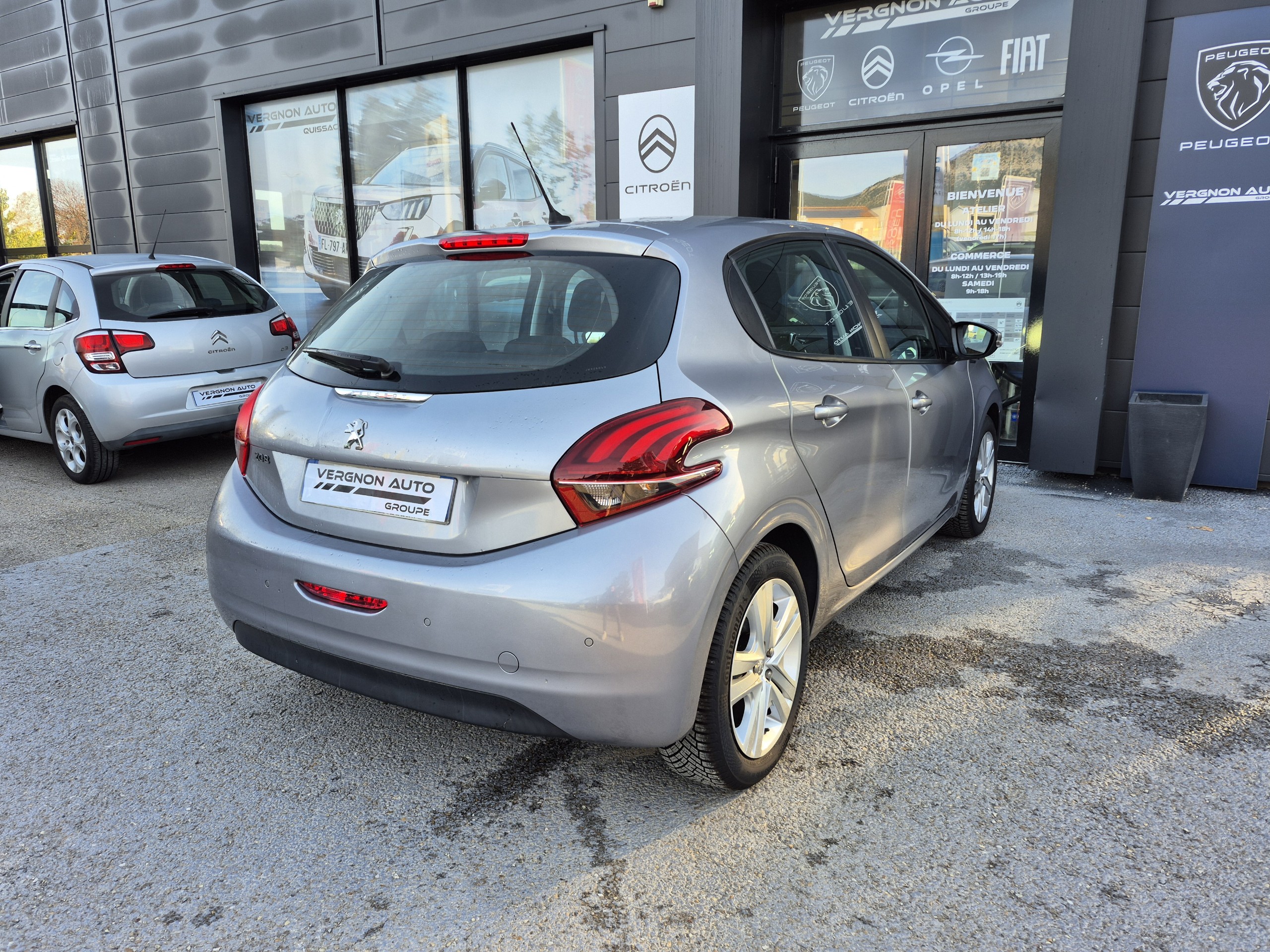 Peugeot 208 Puretech 82 Signature groupe Vergnon